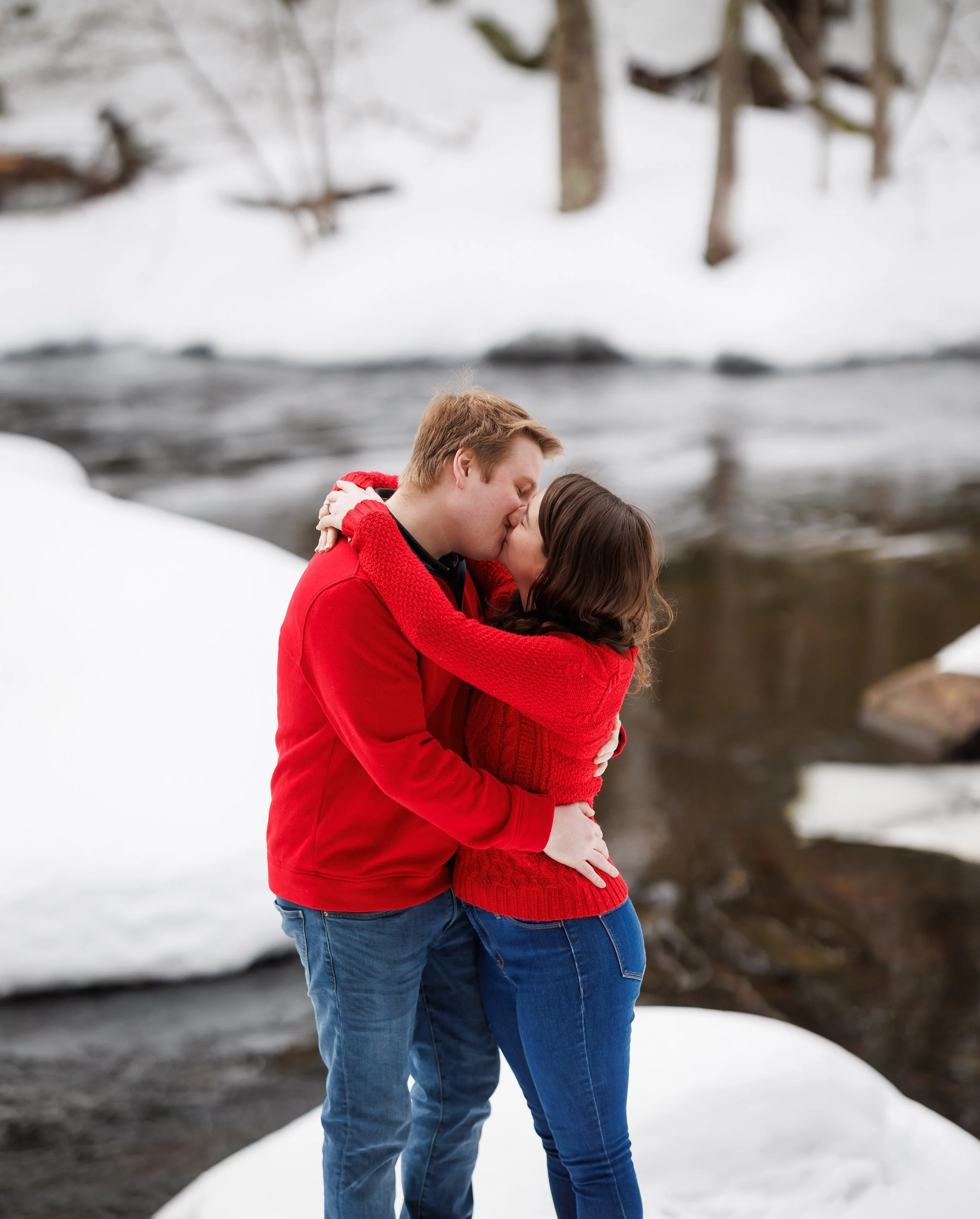 Hannah &amp; Robby's Winter Engagement Photos in Rochester, NH