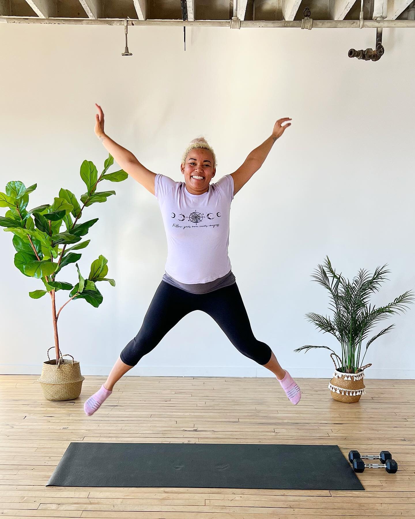 🤩That Joyful Movement Feeling🤩

I know today particularly in Wpg is a super gloomy day weather wise! Maybe it&rsquo;s getting you down? 🌨🥺

Hopefully this photo of Ashley jumping for Joy brightens your feed and your day!🥰❤️

You could also hang 