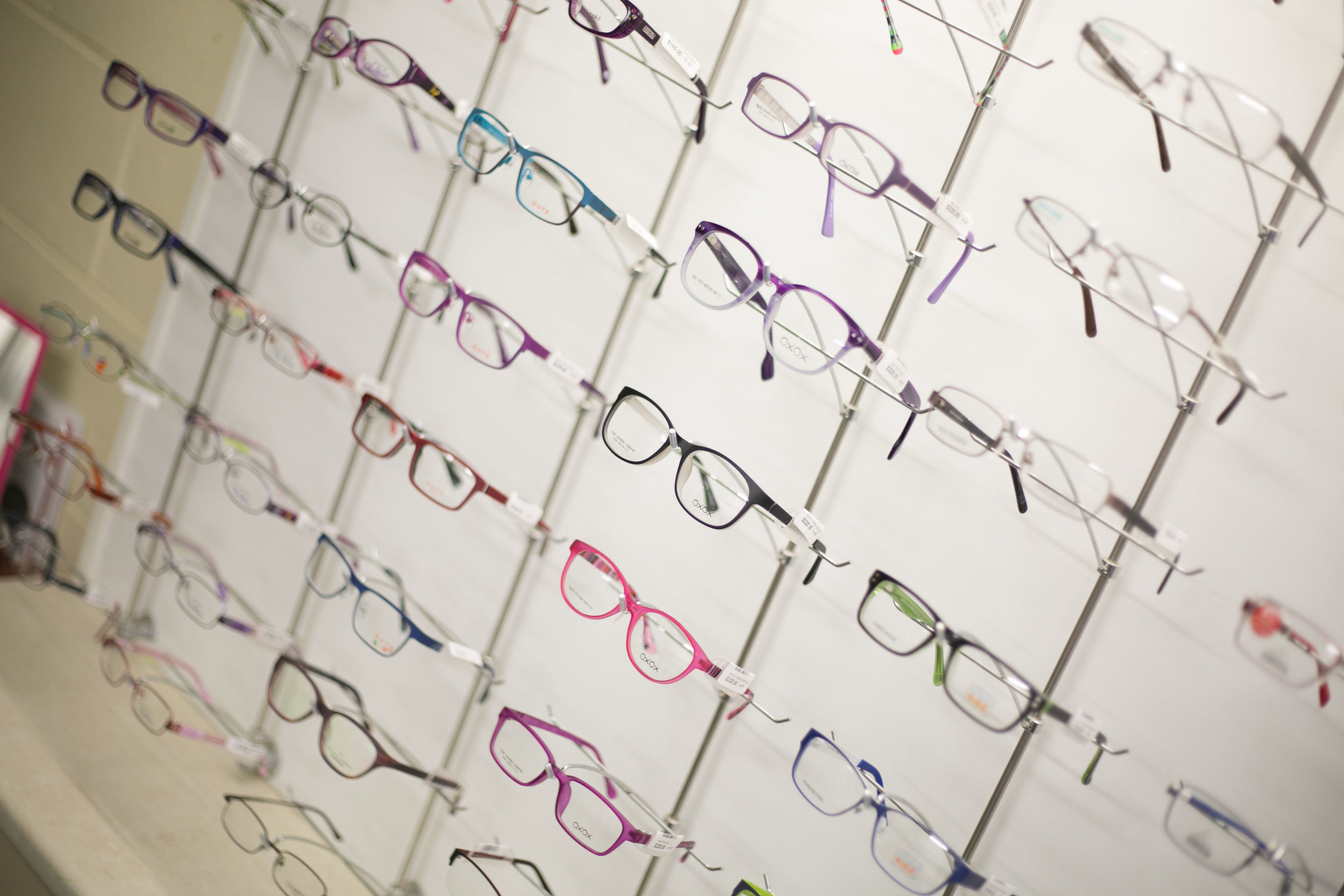 QUALITY FRAMES AND WARRANIES