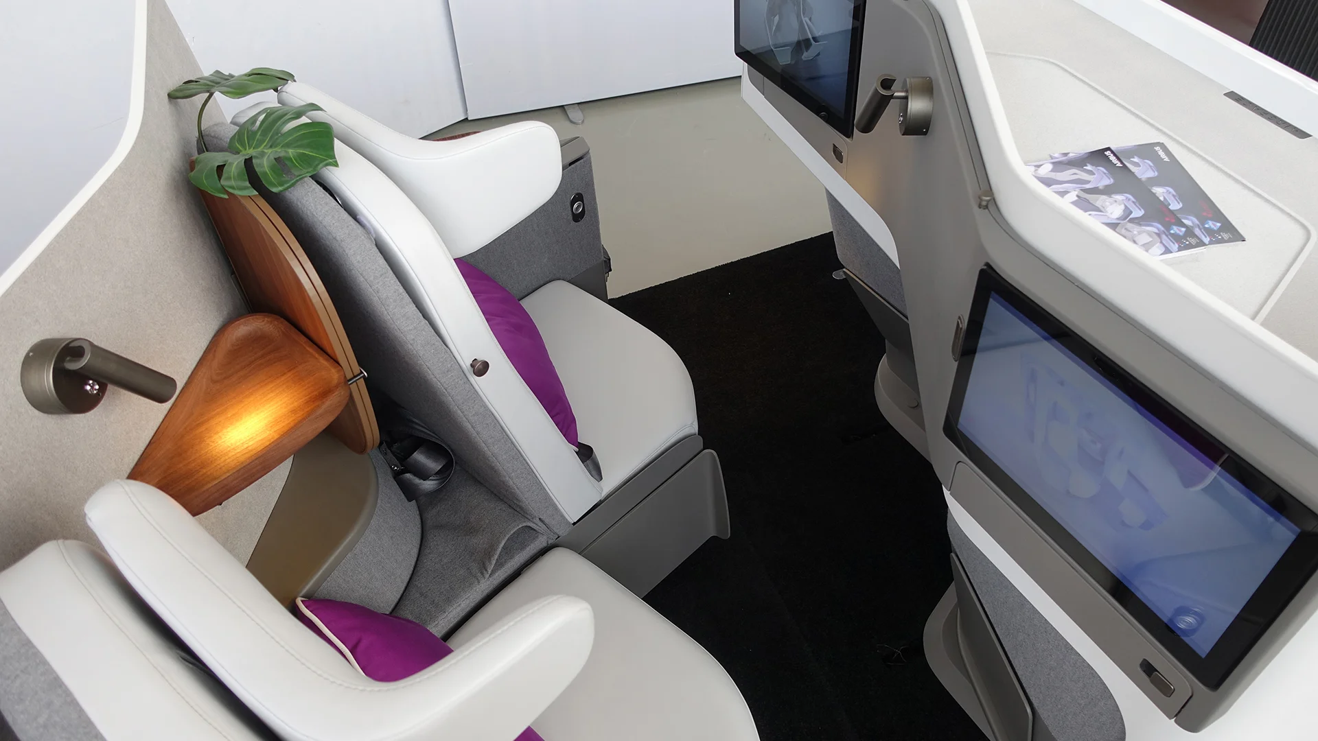 Butterfly Seating in Aircraft Interior Expo Hamburg 2018