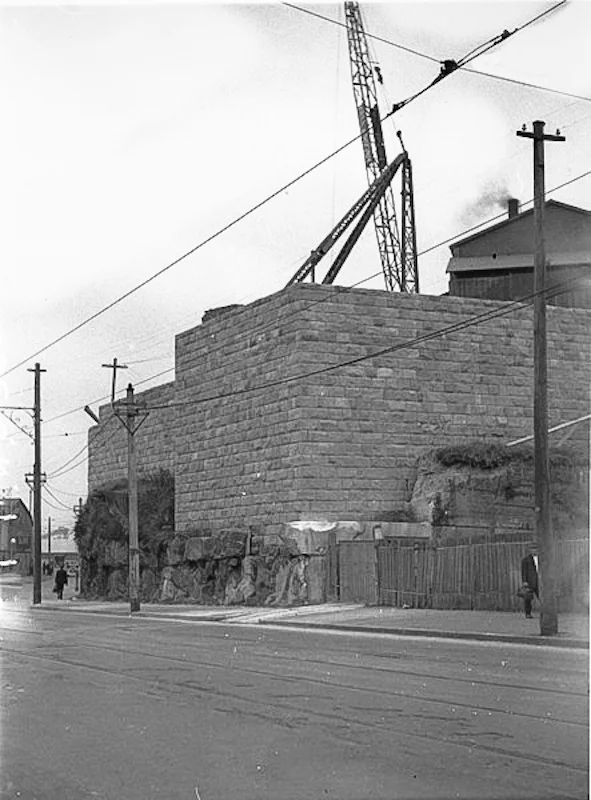 Griffin Incinerator – sandstone wall on Bank Street (still remaining)