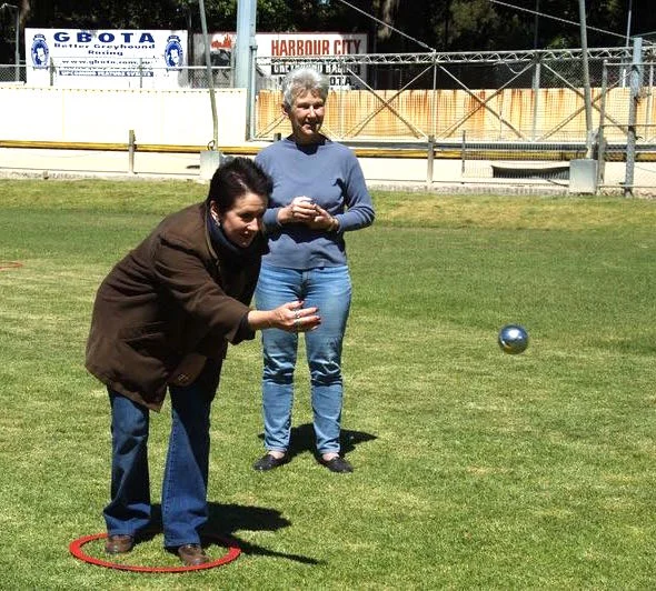 Lord Mayor tries her hand at Petanque