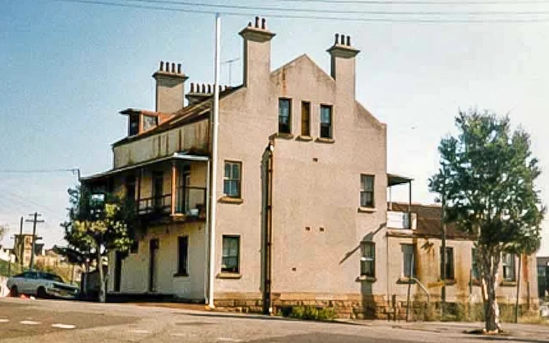 The Callie, former Caledonian Hotel, 1980s, Linda Snook photographer