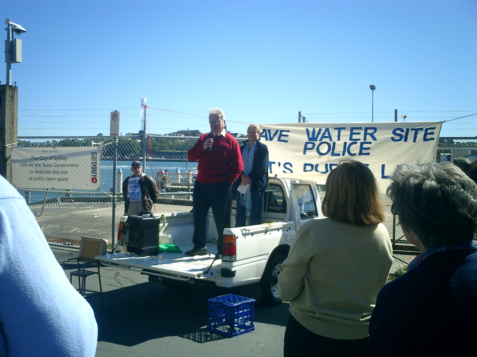 Jack Mundey at Friends of Pyrmont Point rally 2 May 2004