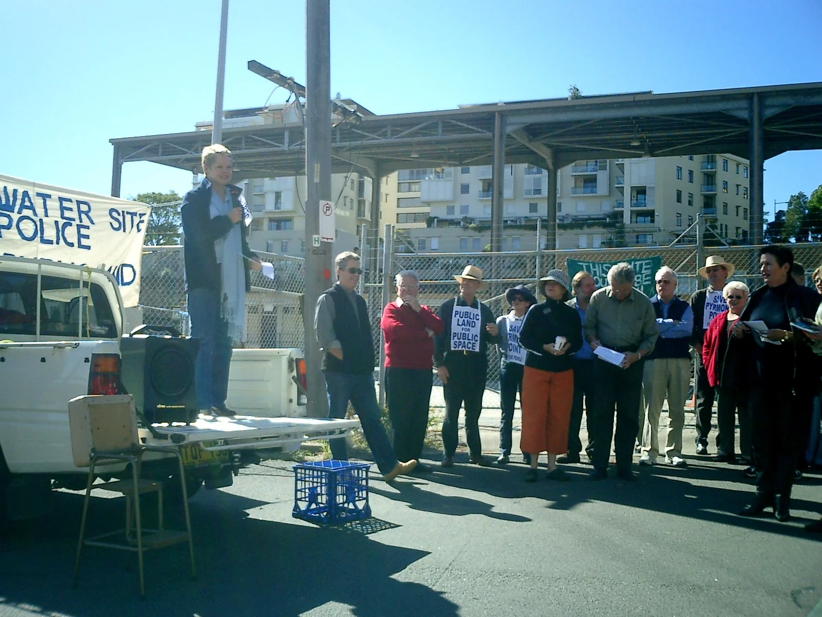 Marcelle Hoff at Friends of Pyrmont Point Rally 2 May 2004