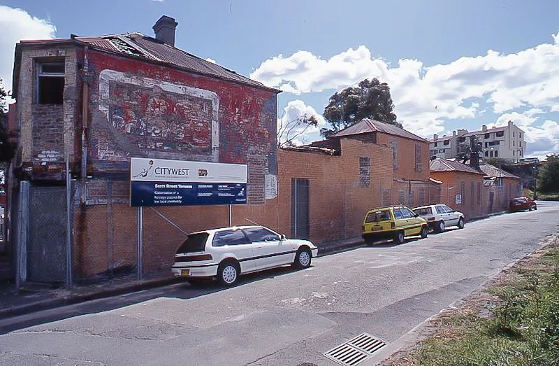 Scott St terraces with old police building on the corner 2000