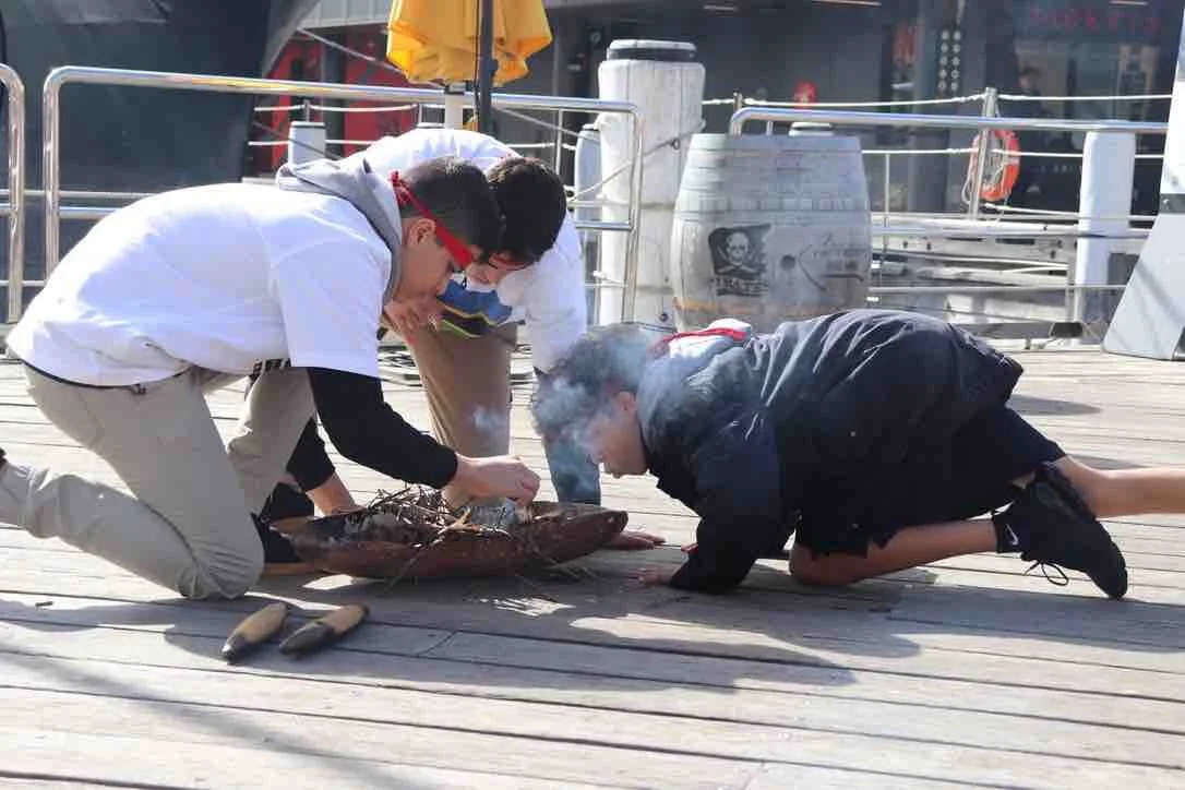 Gamilaroi smoking ceremony