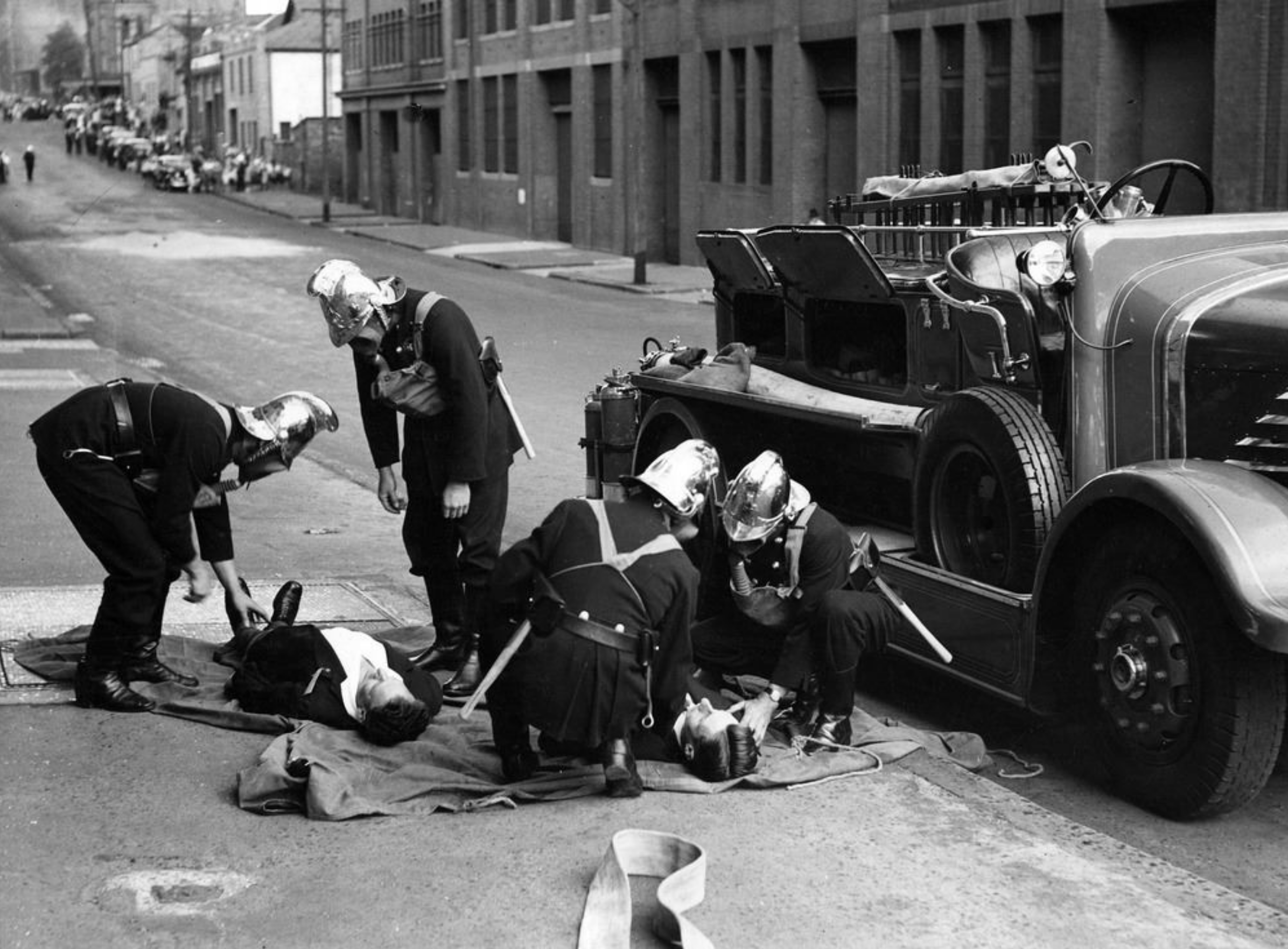 Air raid rehearsal Pyrmont