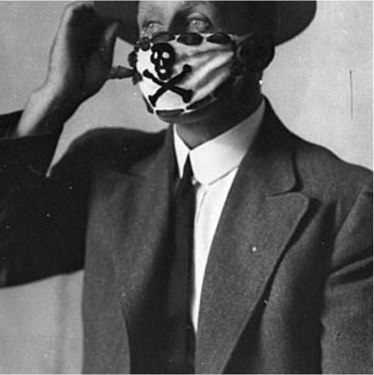 Man wearing a face mask