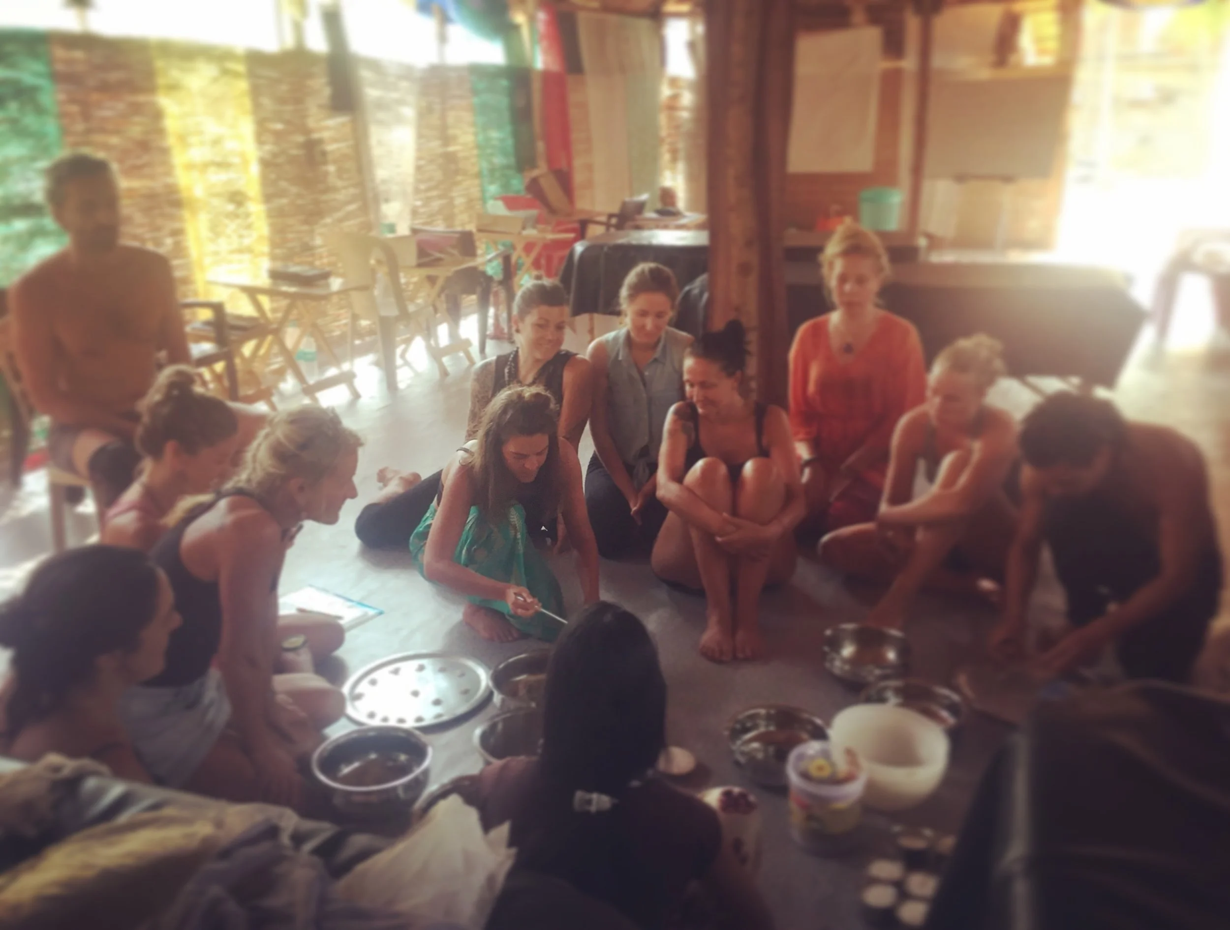 Therapies in more detail: Kalari hands massage