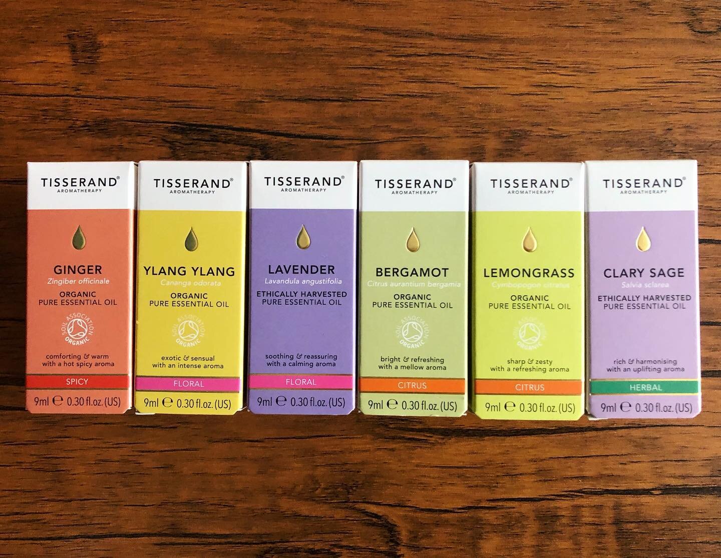 Really excited to start blending with my new @tisseranduk essential oils 😍💕🌸
I always like to get a mix of floral, herbal, citrus and spicy, as for each dosha type I need a different balance of the elements.
For my standard massage oils I love to 
