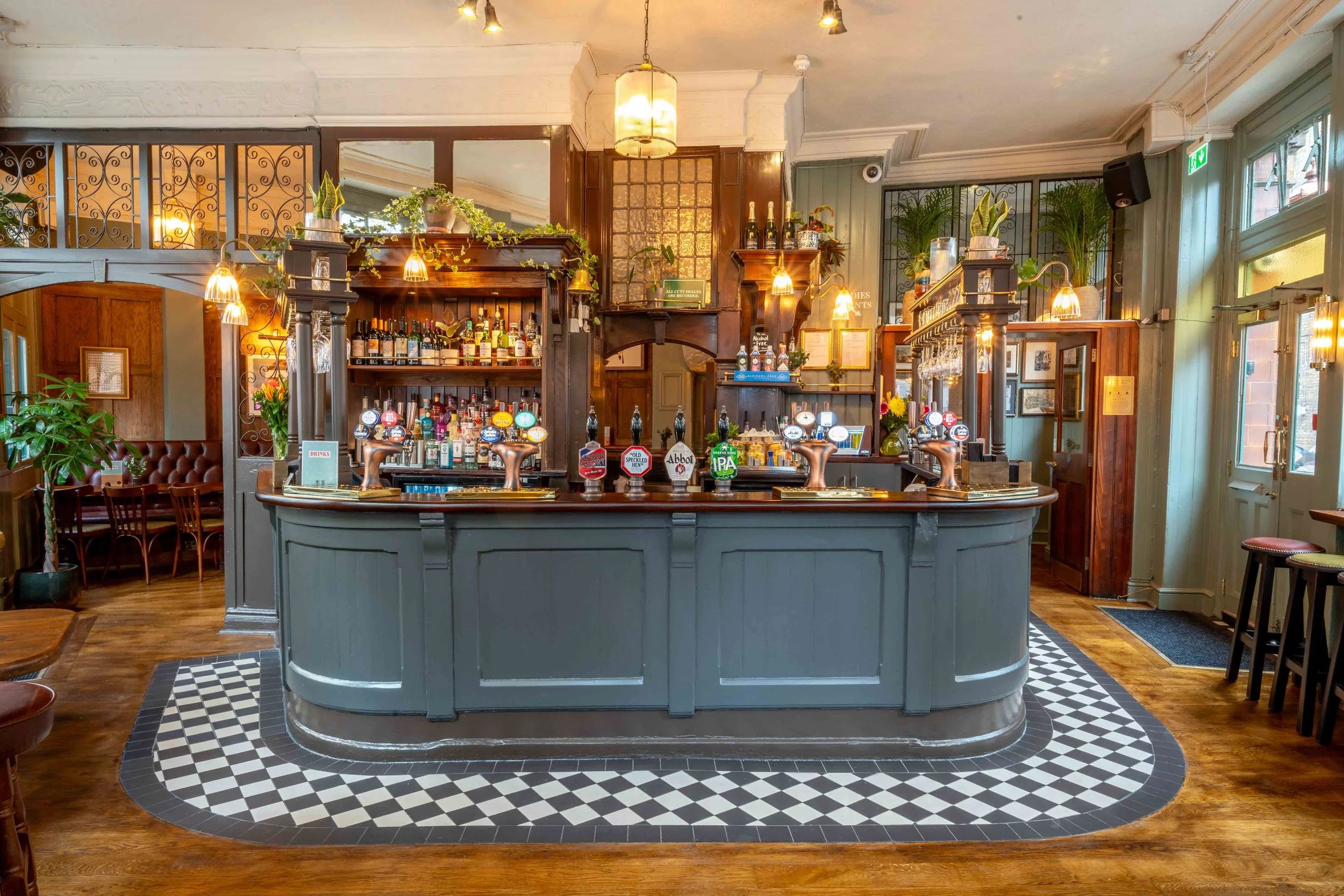 The Crown - Friday 28th March-1.jpg
