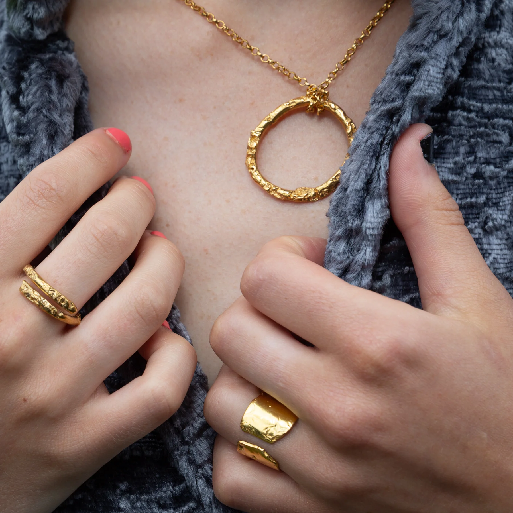 Precious Imperfections necklace ~ Gold 