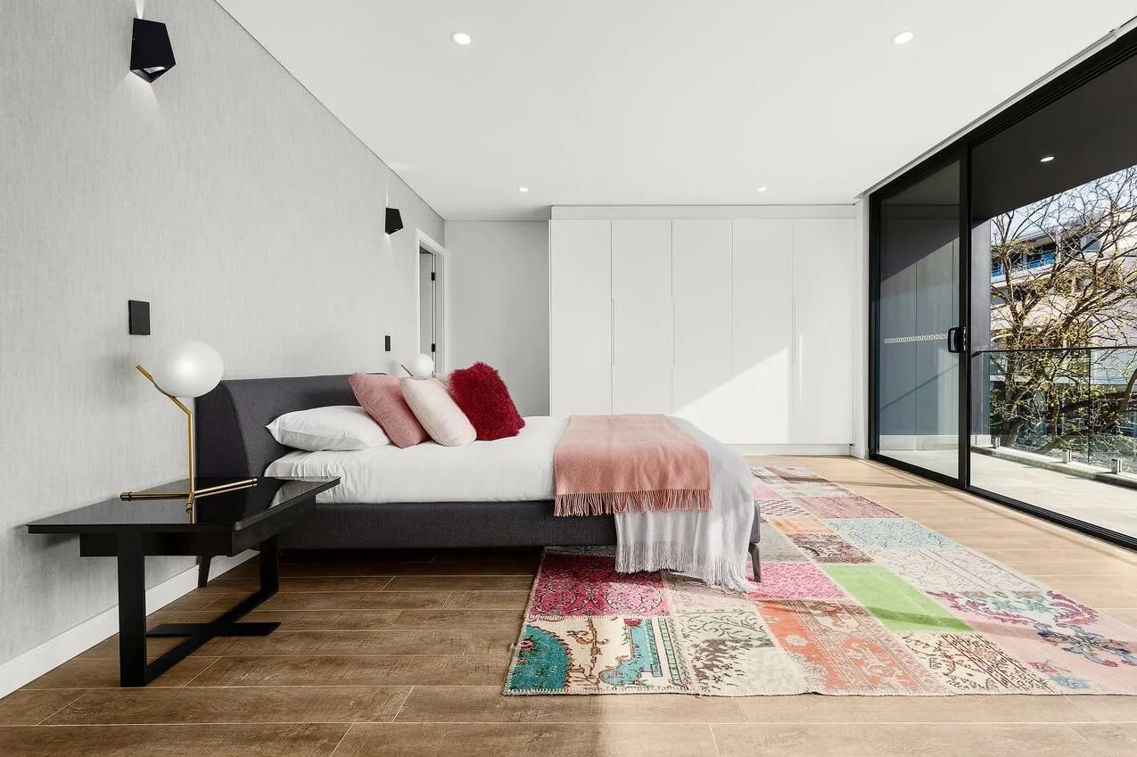 30 Anglesea Bedroom 01.JPG