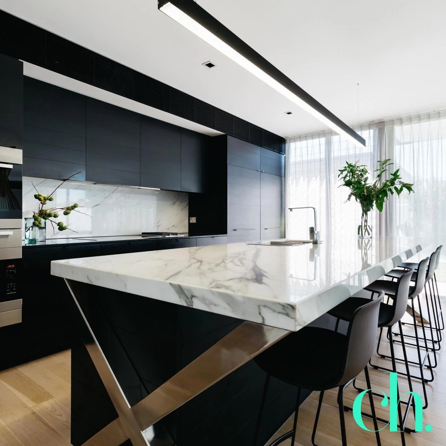 ✨Kitchen views from our Hunter Hill project. 

Check out the full gallery on our website! 

https://completehomeproject.com/projects-hunters-hill

Thinking about doing a renovation or build? Give us a call to arrange a free project appraisal.
 

BOOK
