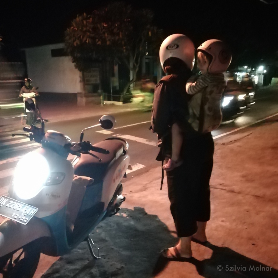 On the road, Bali