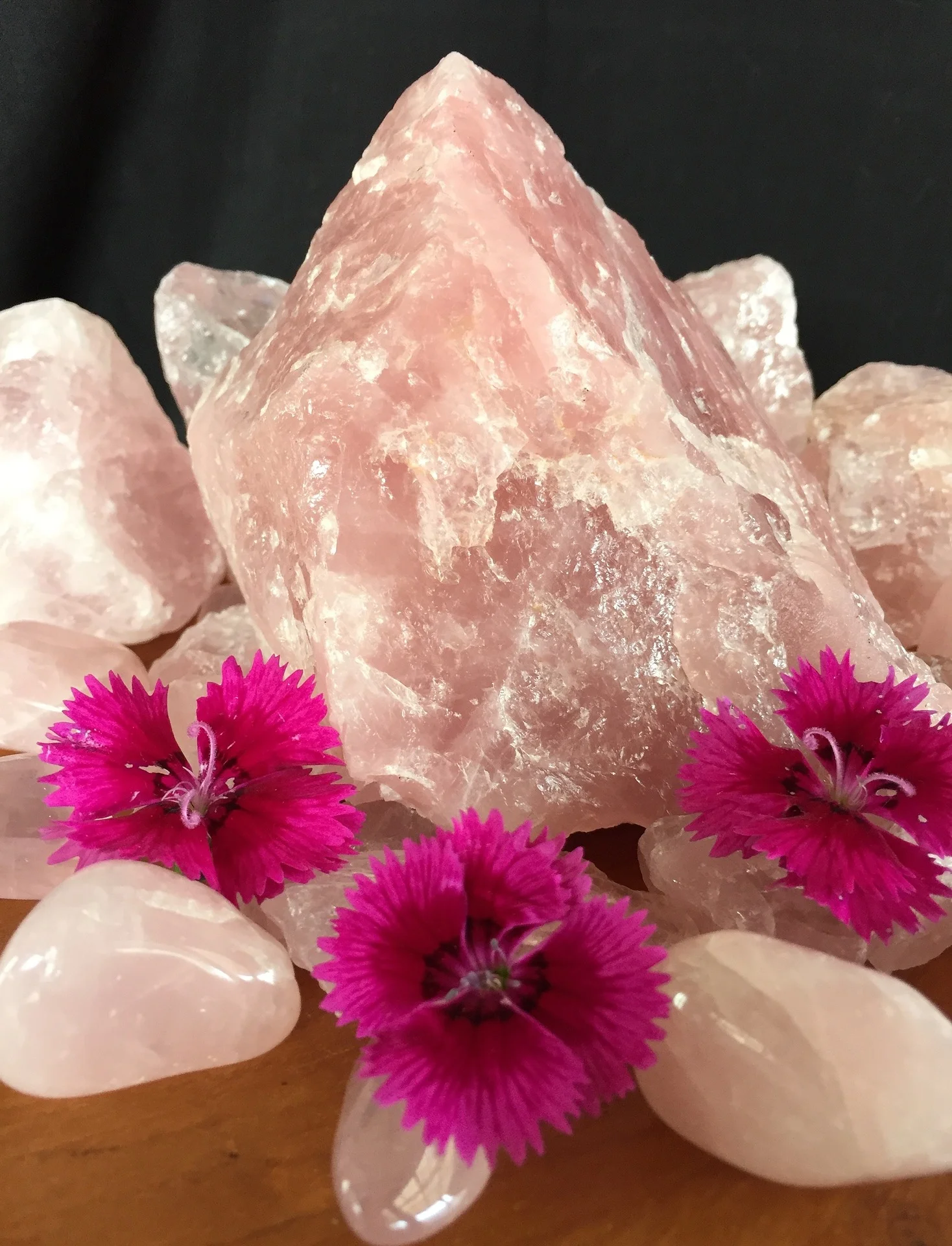 rose-quartz-1447239_1920.jpg