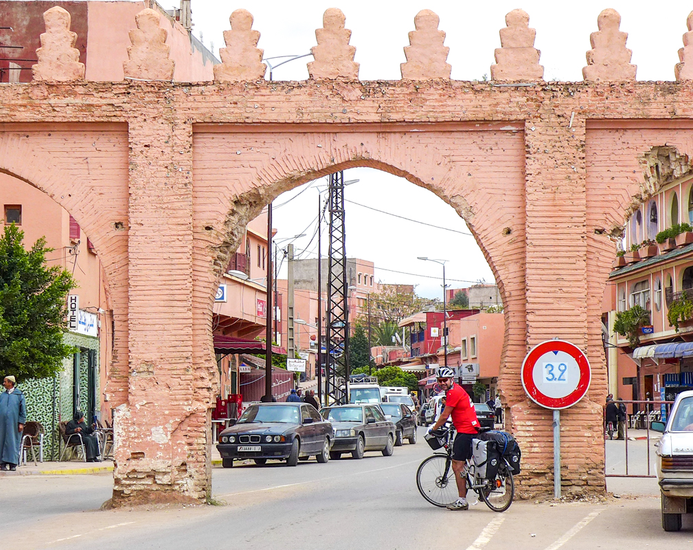Reza-town gate.jpg
