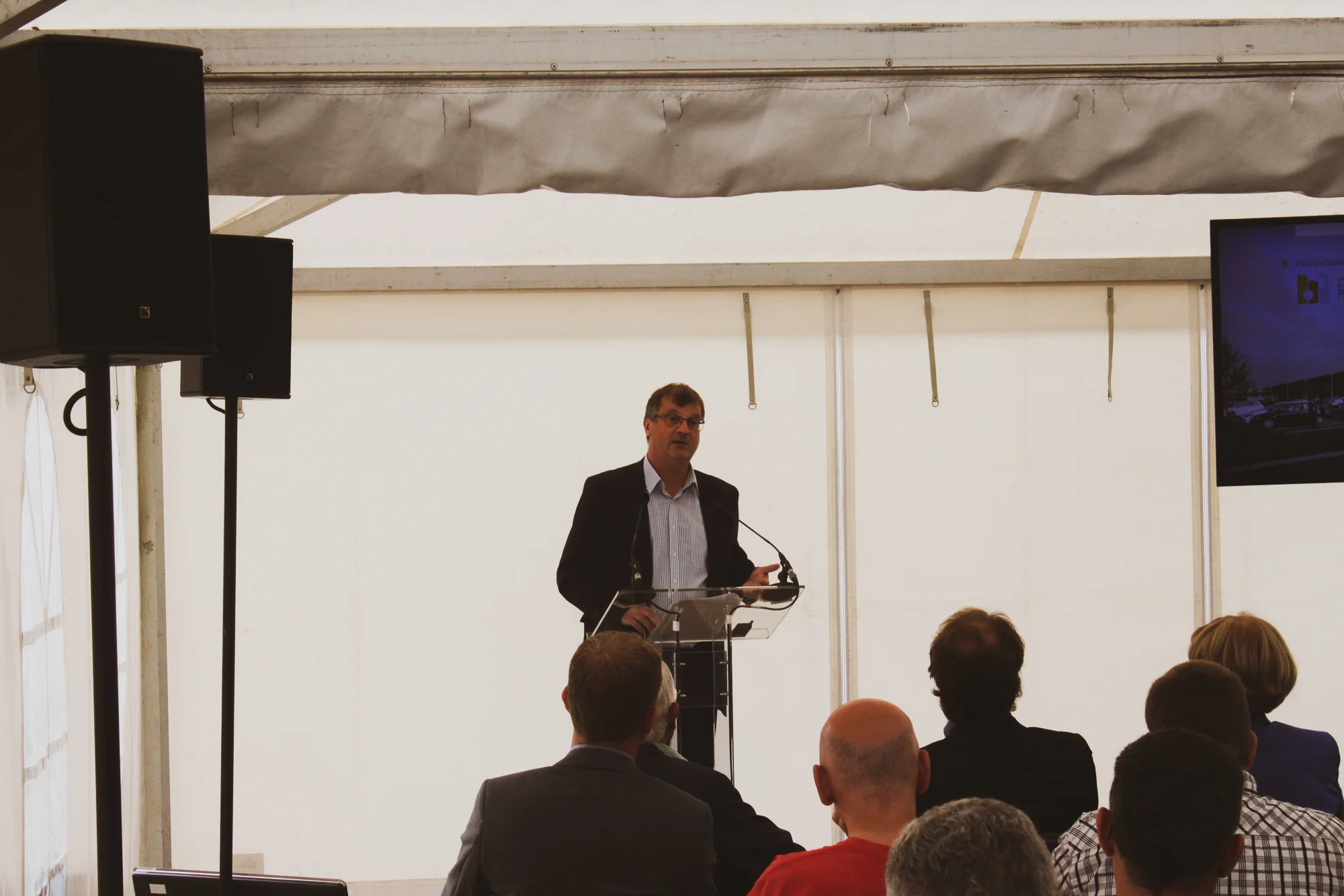 Persconferentie-Dansaert-3.jpg