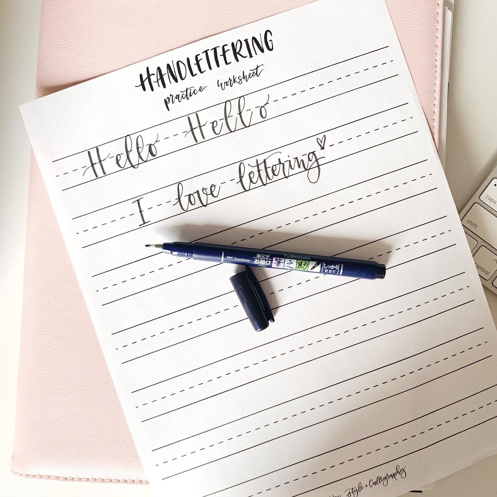 Taller de Handlettering para @StyleAndCalligraphy