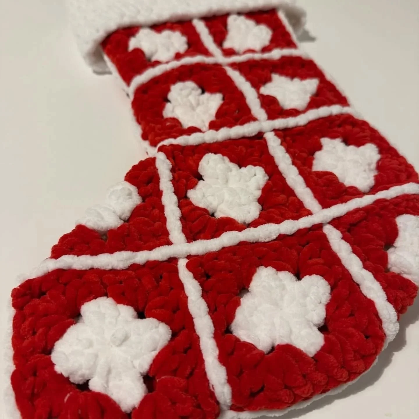 This weekend - join Sarah of @sjandgray for a fun half day making Granny Square Stocking!🎄
&bull;
🚨Spaces still available 🚨
&bull;
Come &amp; learn how to make the classic Granny Square &amp; turn them into a gorgeous handmade crochet stocking, to