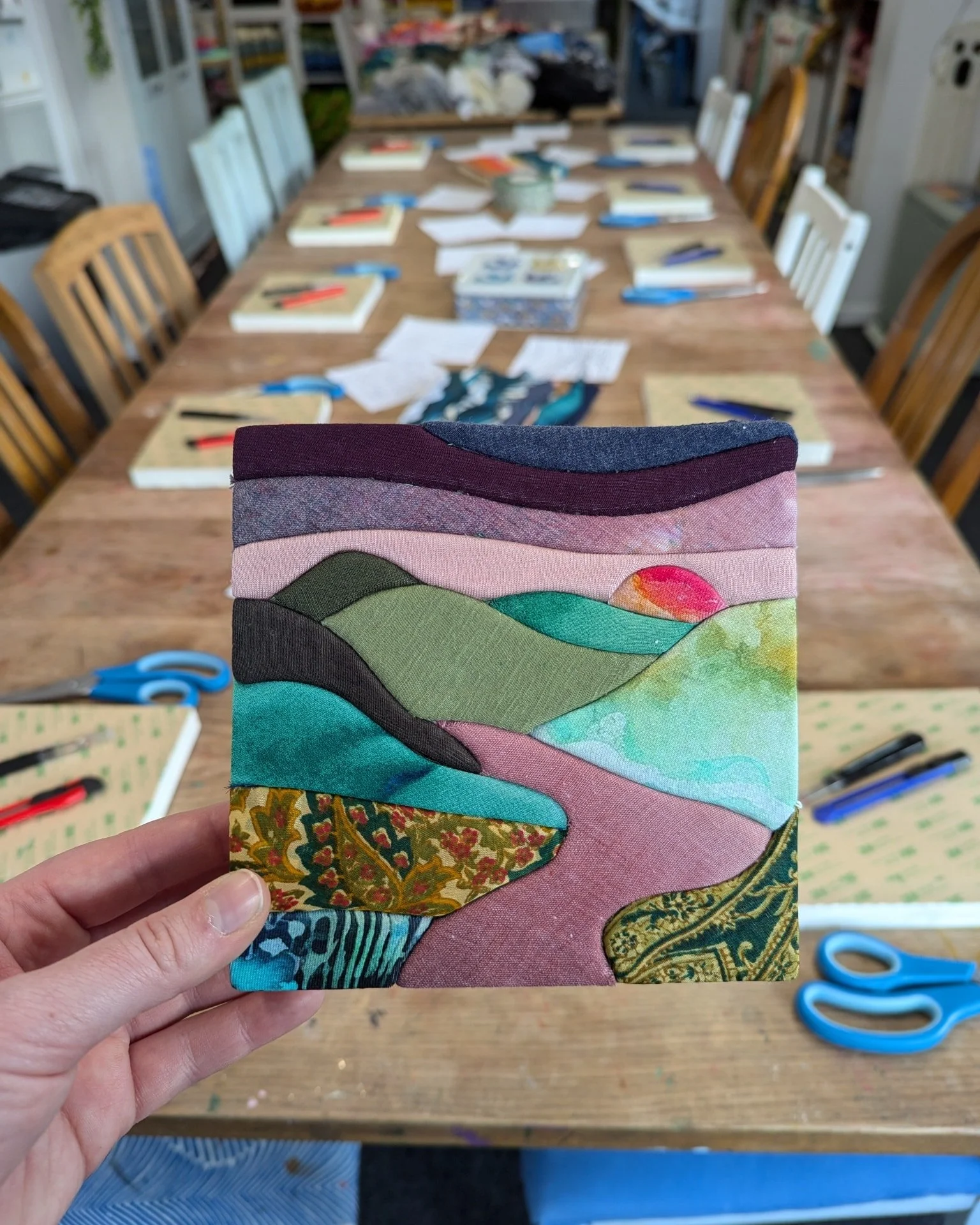 The kinsuiga process 
A colourful mix of fabrics are used to create a beautiful landscape 
You'll have loads of templates to choose from or you can bring your own design 

Join us next time.. 
Tuesday 18th November 6-9pm
Or 
Wednesday 19th November 1