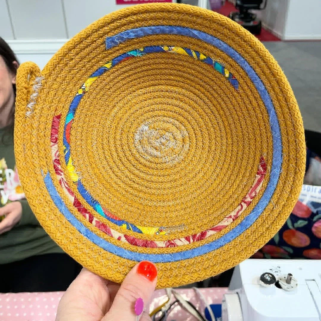 Stitched bowls - a great way to spend an evening! You will walk out with your very own bowl in a colour to suit your home - happy days!! 
A fun evening of making with Kim of @darnitworkshops 
(You will need to be able to use a sewing machine to join 