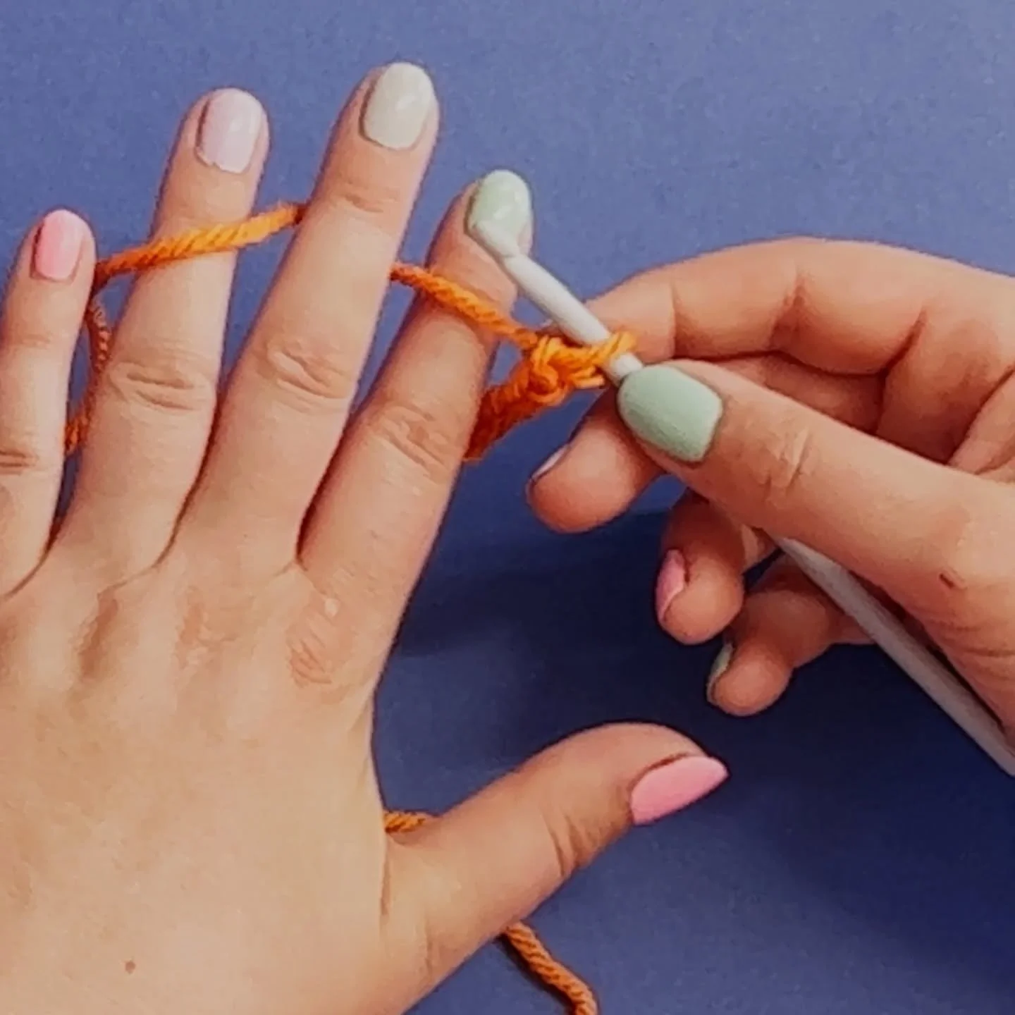 Struggling to figure out the madness that is what your non leading hand needs to do when crocheting 🤪 We promise that once you've passed that hurdle its the best hobby! We take a little break from our popular and super successful learn to crochet wo