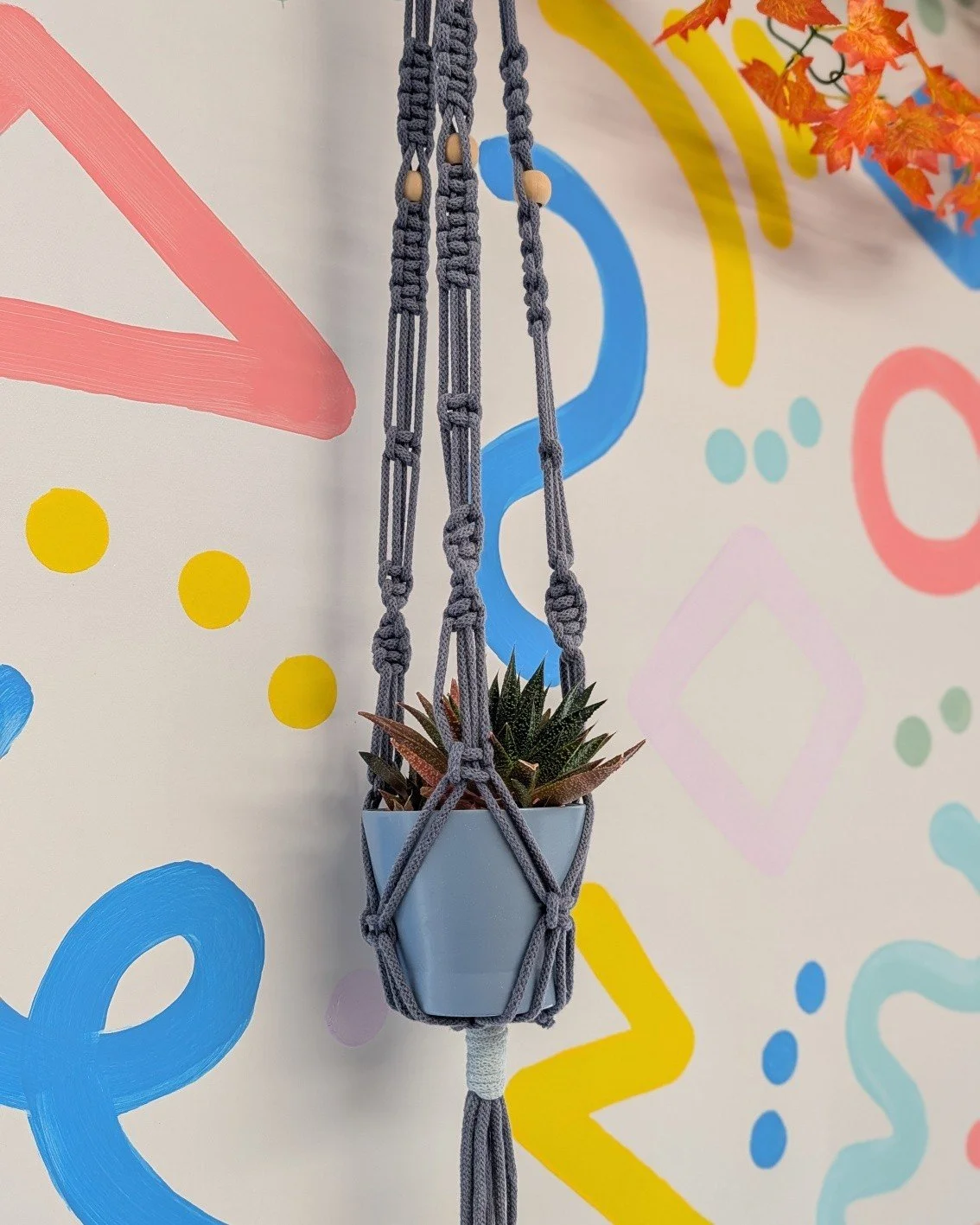 Macrame mix &amp; match 🥳

Macrame is the craft that keeps on gifting... Once you've mastered a few basic knots you can turn it into almost anything! This Friday, for ONLY &pound;20(!!), come and learn how to make either a plant hanger, leafy wall h