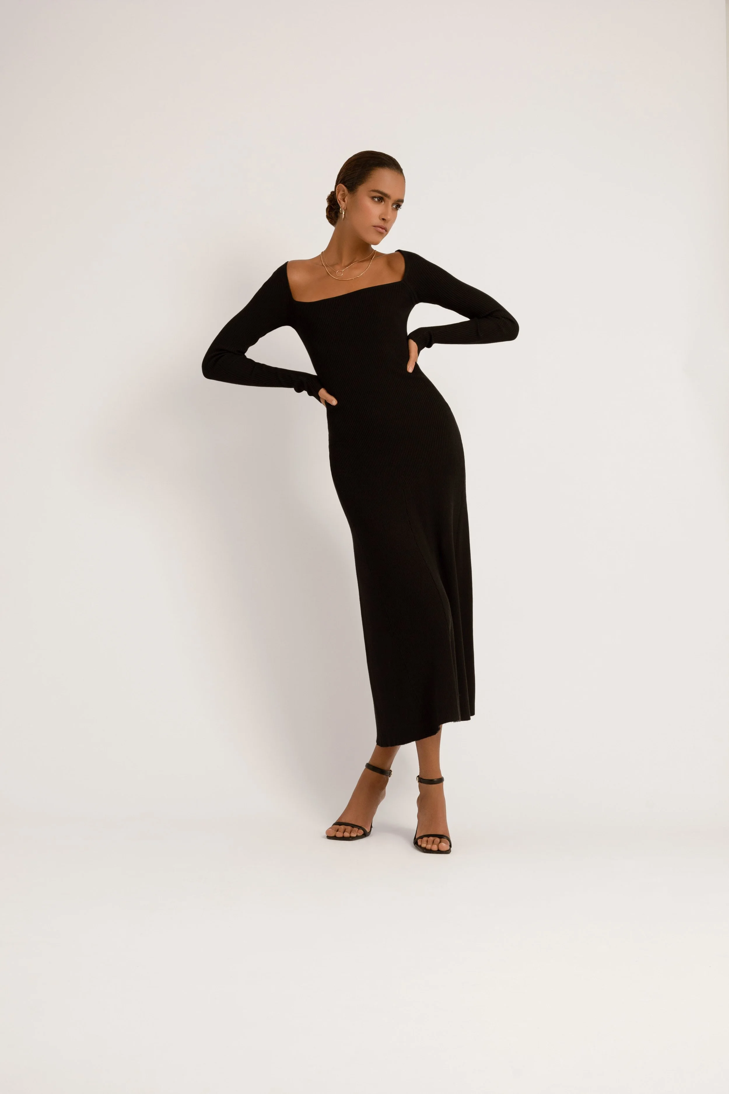 Nomino-alicia-b-1.jpg