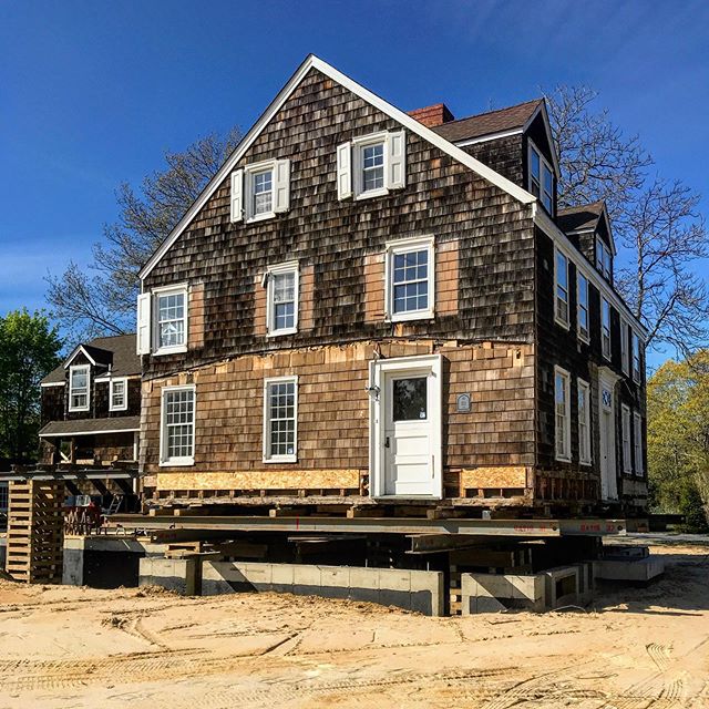 How do you lift a house built in the 18th century?
.
Very carefully. 😄
.
.
If you are planning on giving your house an uplift, we can help. Contact us for a consult and get your project MADE.
.
.
.
#whitehorserising #whitehorse #whitehorseestate #qu