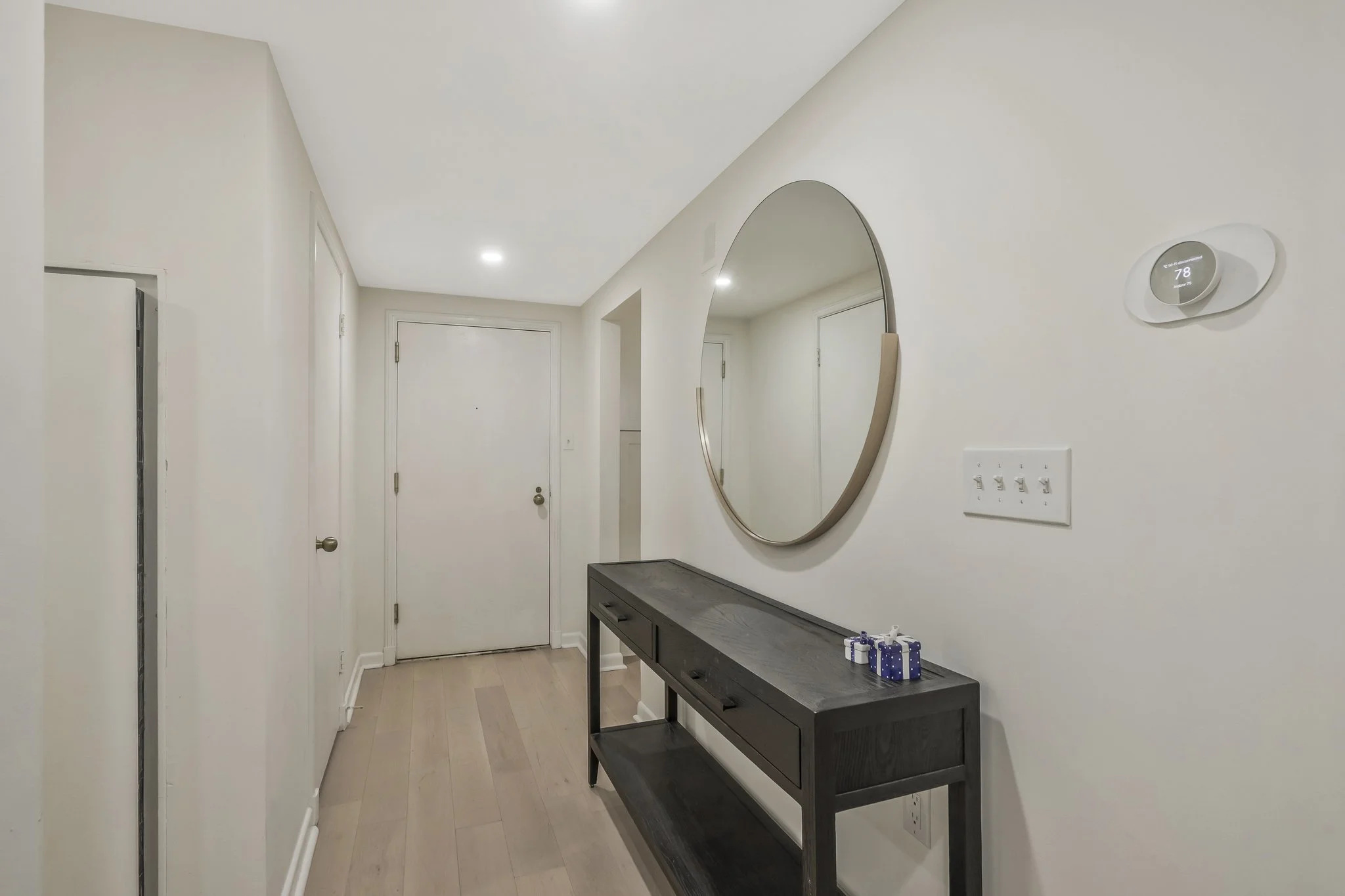 1045 31st #12_Entrance2.JPG