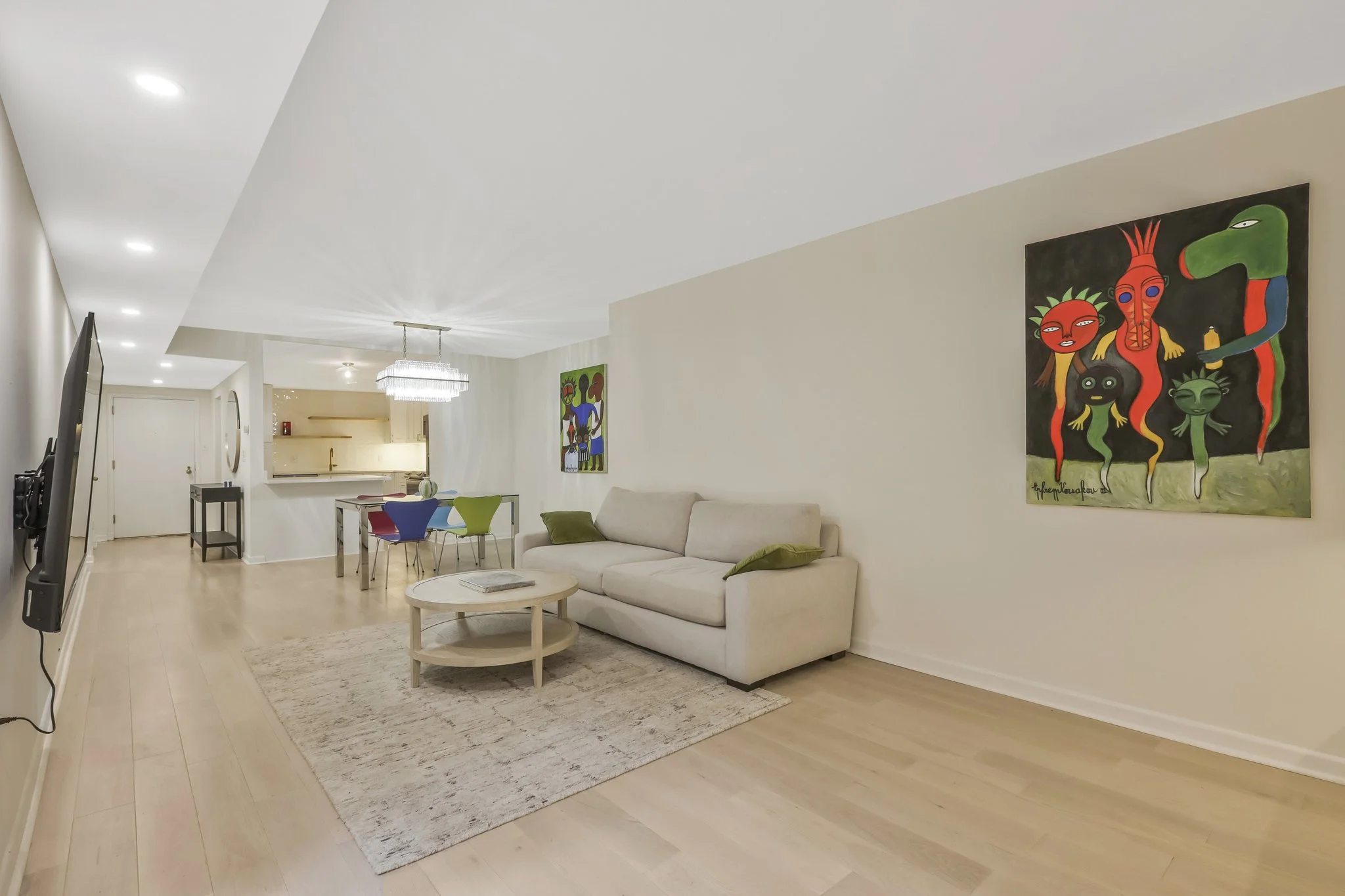 1045 31st #12_Living3.JPG