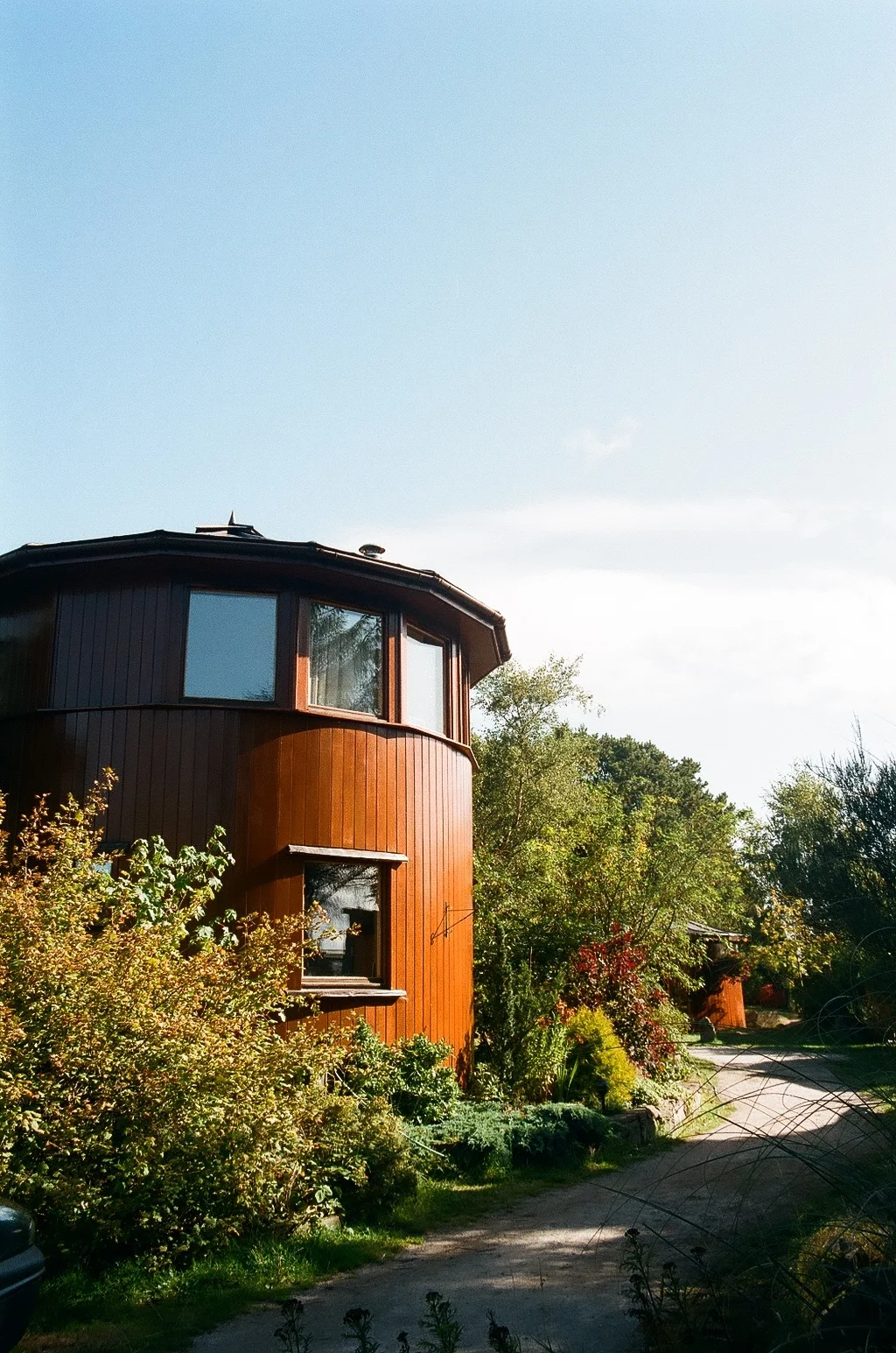 Findhorn Eco Village Whisky Barrel Houses — Odd Scotland.....We'll