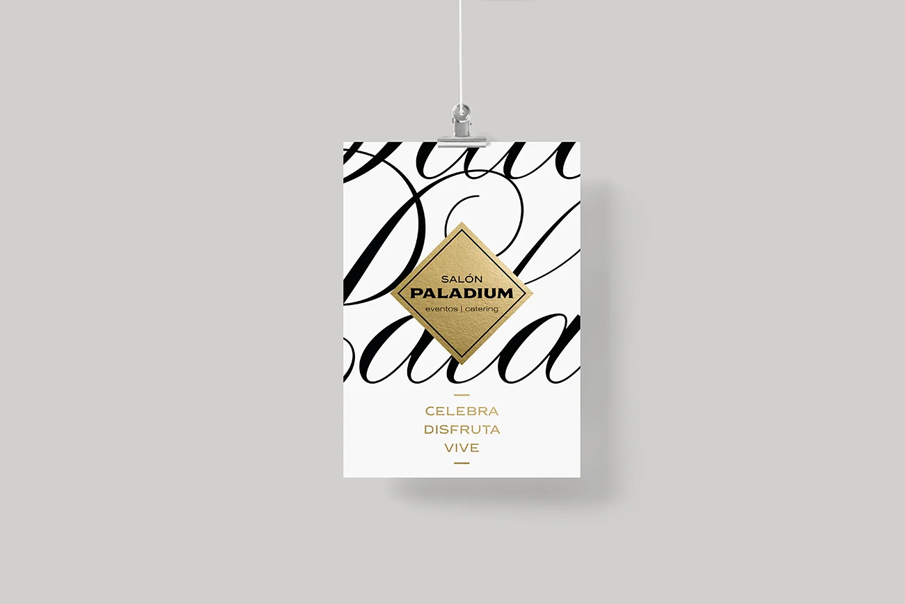 Paladium es un salón especializado en celebraciones, eventos y catering situado en Castro del Río. Revel Studio ha desarrollado todo el proceso creativo de este proyecto integral de creación de marca, comenzando por el rediseño del logo y la identidad corporativa, y continuando por la actualización de todos los soportes y detalles de sus instalaciones.