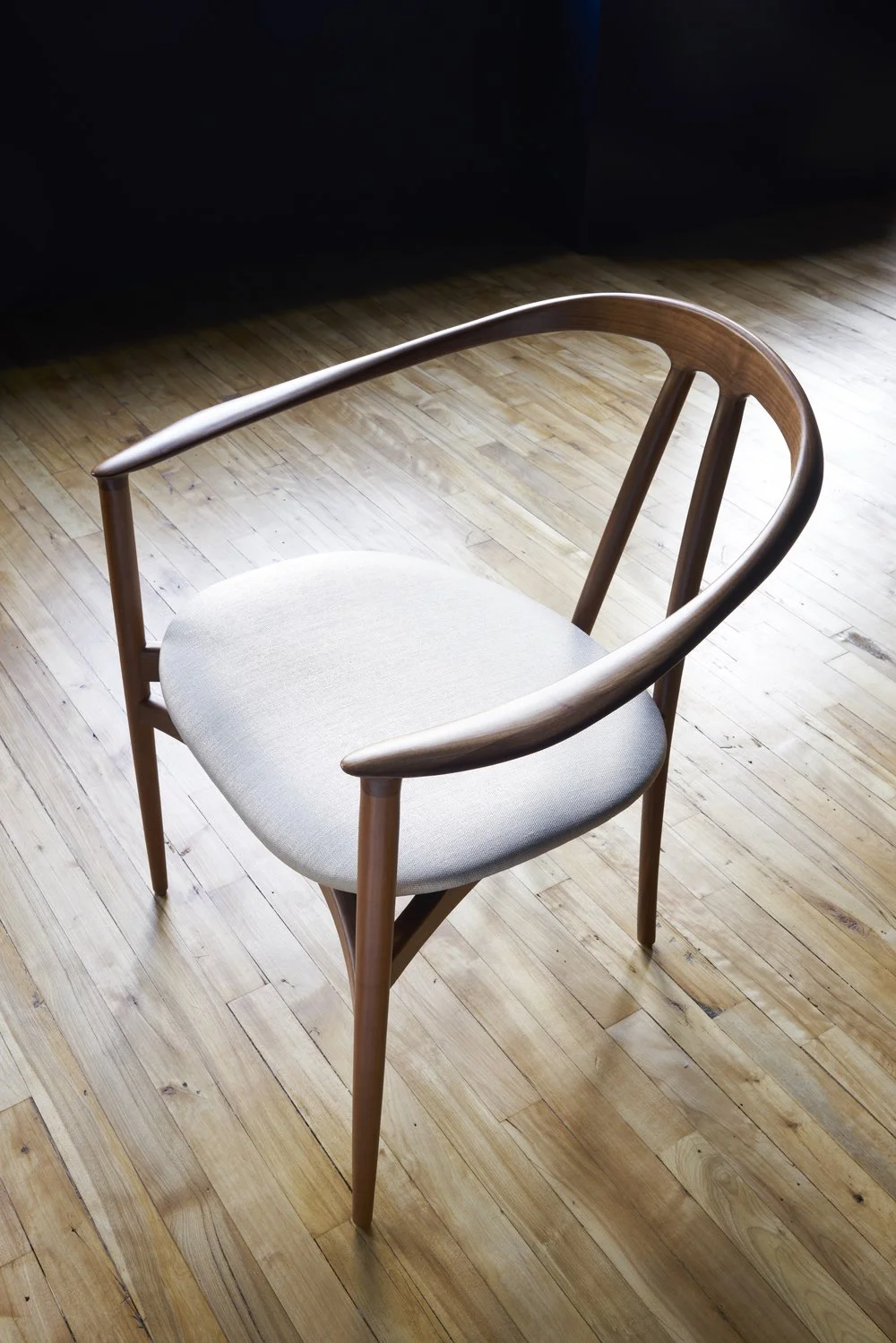 Bianca-Arm-Chair-Konekt-Lifestyle