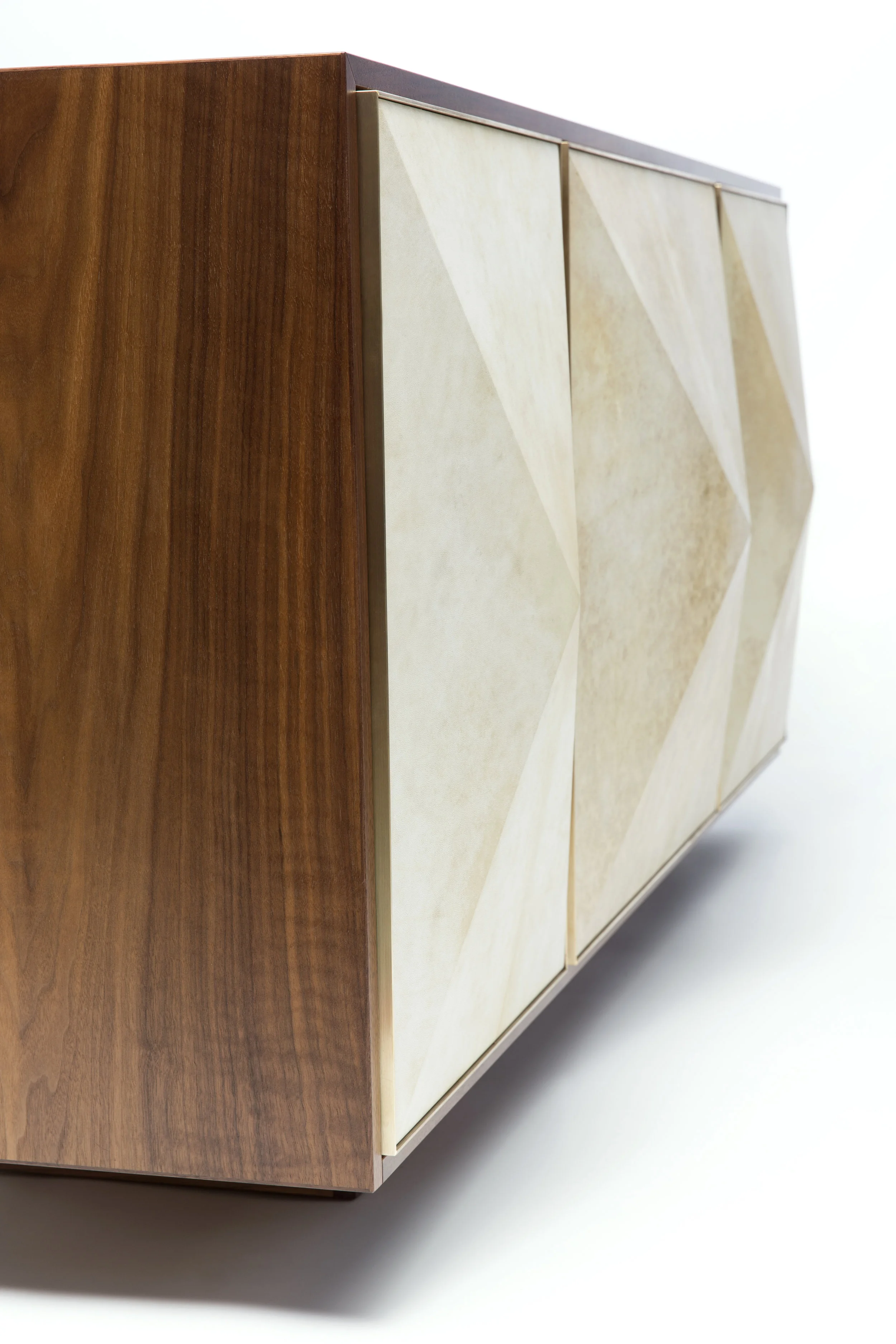 Pyramid-Sideboard-Konekt-Side