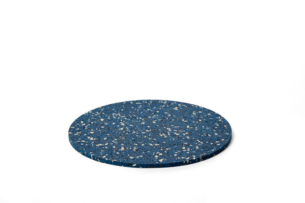 Rubber_TRIVET_Royal_Slash-Objects_web.jpg