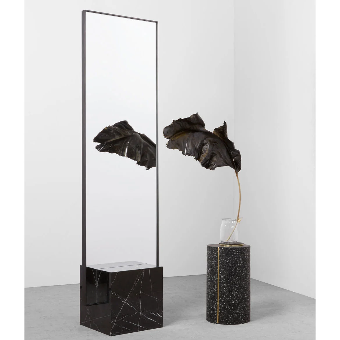 Slash-Objects-Black-Mirror-Dark-Spring.jpg