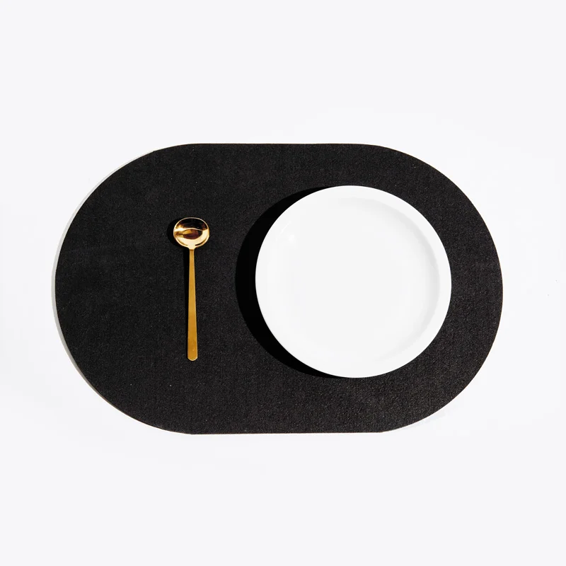 CAPMAT-B_RubberMat-PureBLack_Prop_SlashObjects_web.jpg