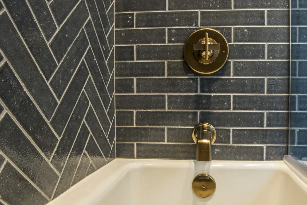 SCHNEIDER-4-tub-tile-web.JPG