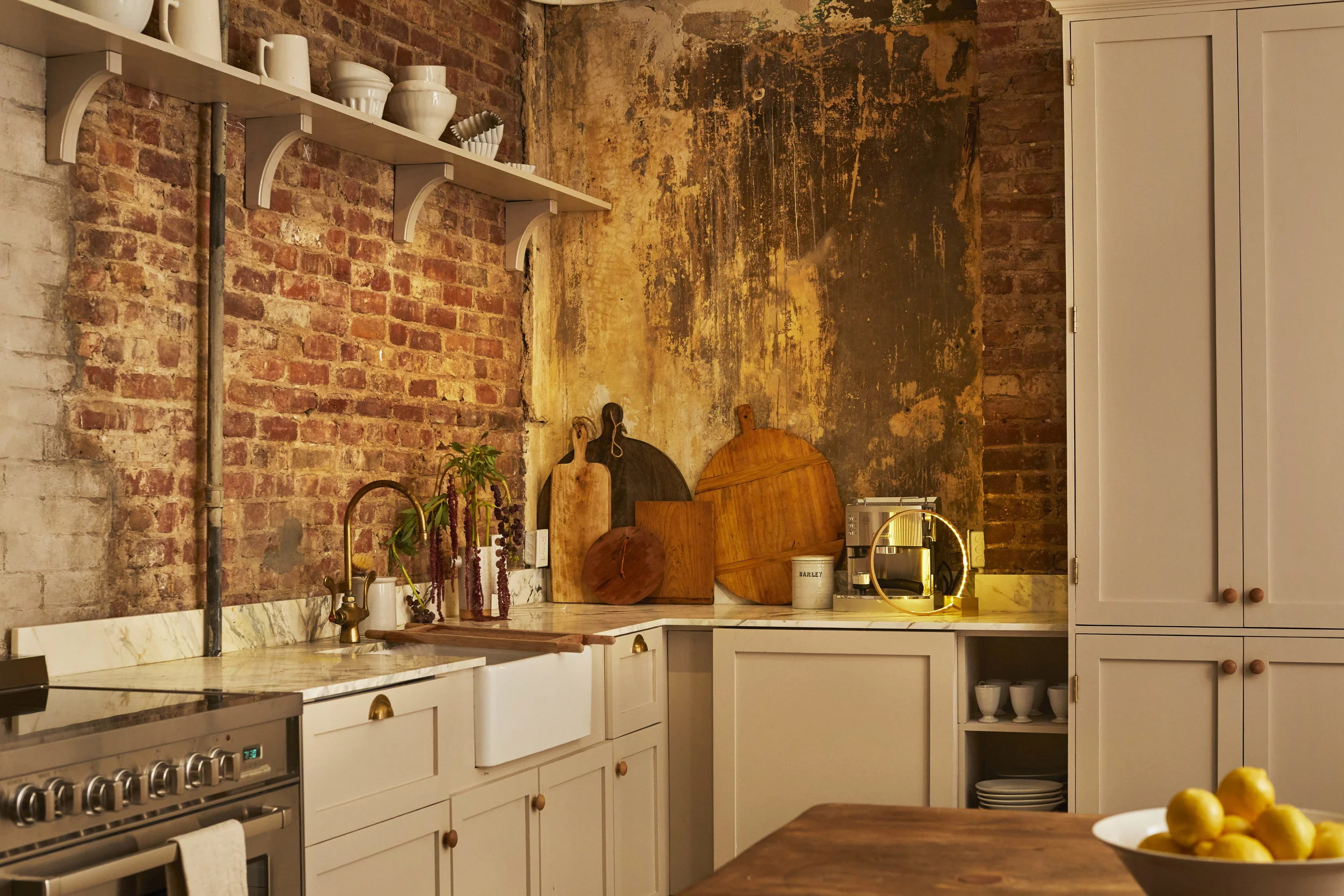 ANNAKARLIN_041018_SHOT_14_040_RETOUCHED_FLAT.jpg