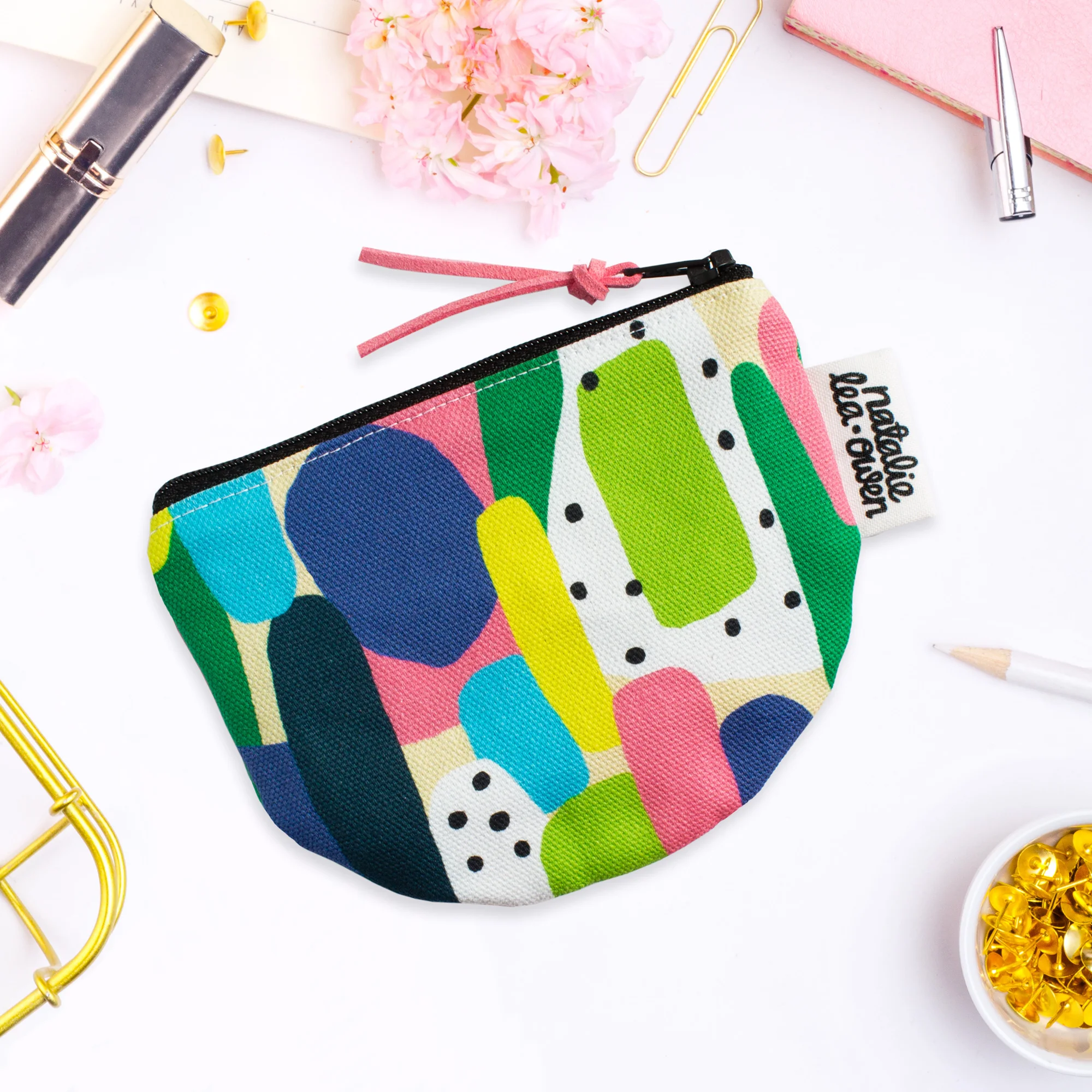 Coin-Purse-Abstract-Lifestyle-Photo-LR.jpg
