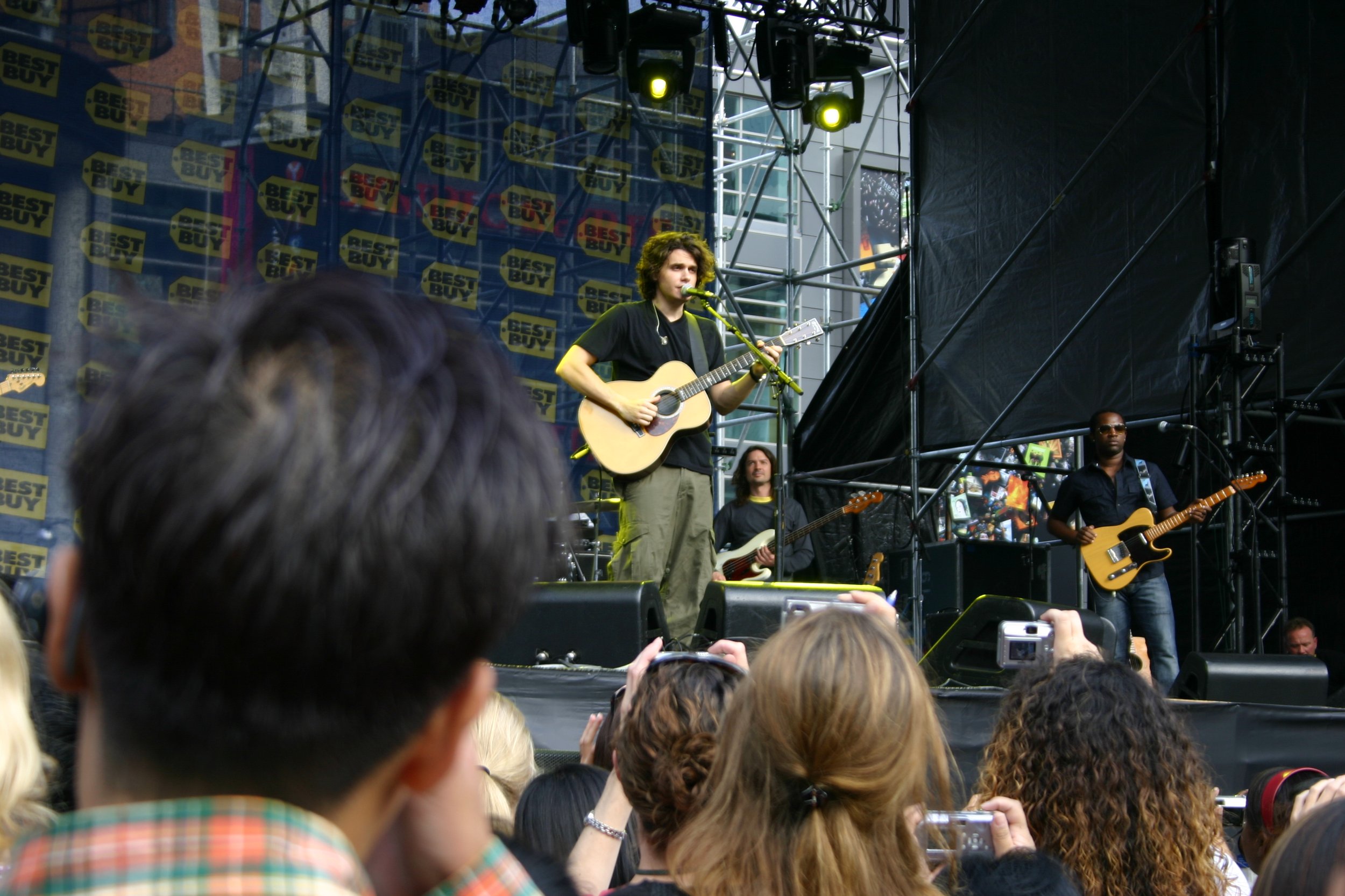 Best Buy Grand Opening + John Mayer 2006