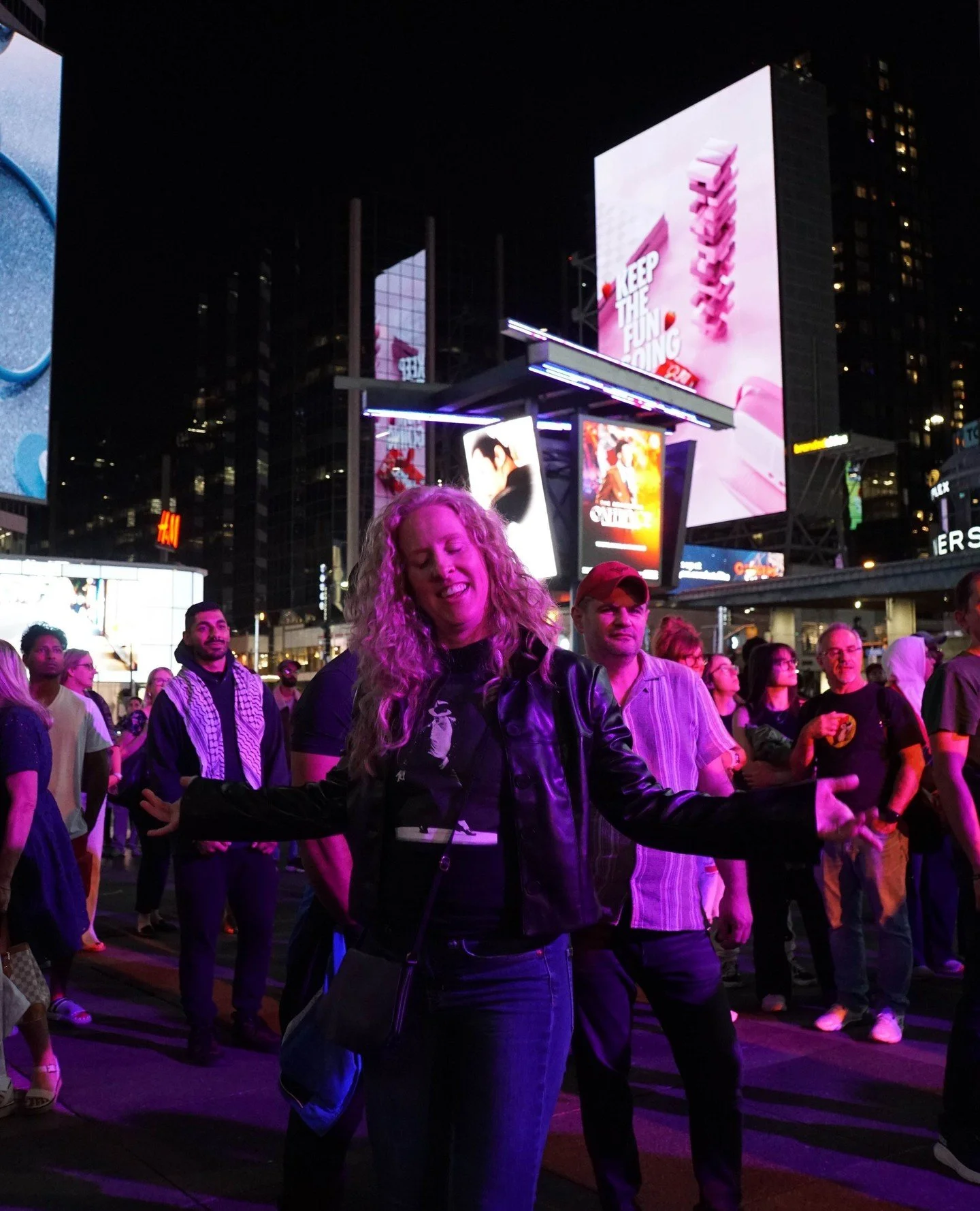 #Recap | What a night at Nuit Blanche! 🌙✨ ⁠
⁠
The Square lit up with Disappearing Acts by Nina Jeffares-Levitt, a moving video installation and dance party honouring Toronto&rsquo;s lost gay and lesbian bars - once sanctuaries of connection, resilie