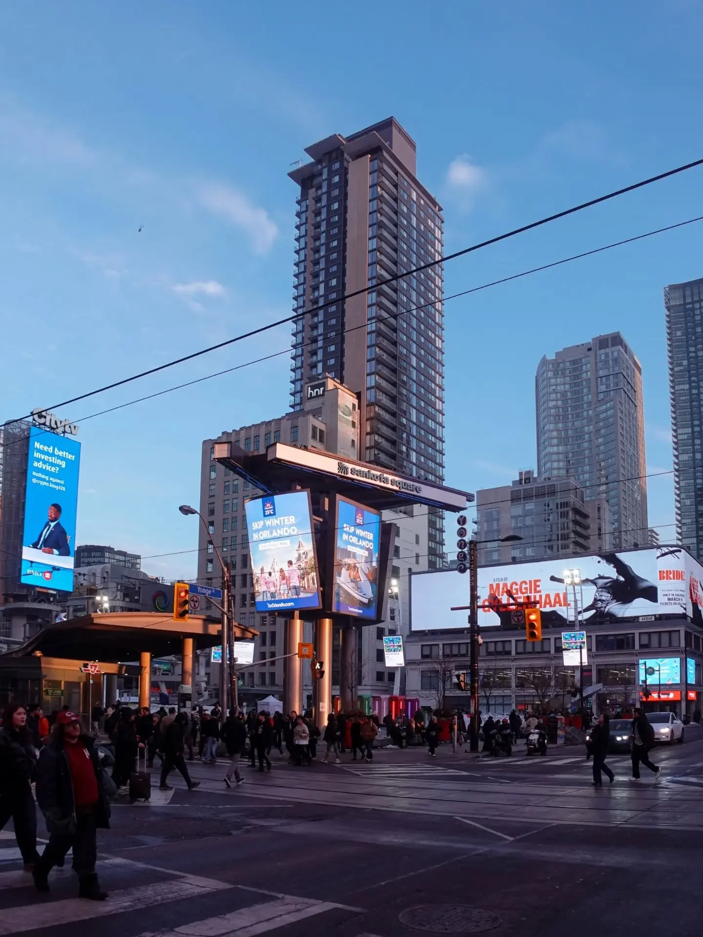 Golden hour hits different ☀️

#SankofaSquare #GoldenHour #UrbanGlow