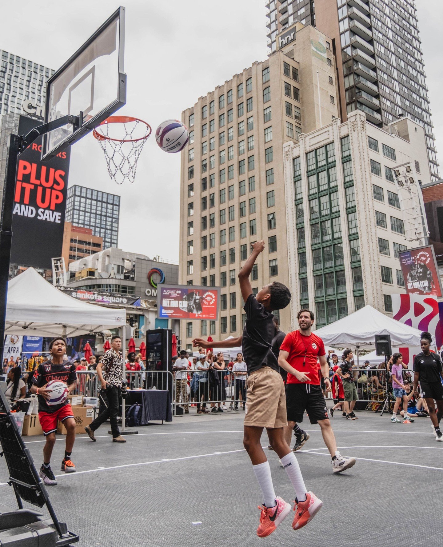 🏀 Calling all young ballers! Registration is open for the Jr. HOOPQUEENS Clinics at SankofaFest!⁠
⁠
Join us on Sunday, August 23, for Day 3 of #SankofaFestTO as @hoopqueensto takes over Sankofa Square with FREE basketball clinics, games, and family-