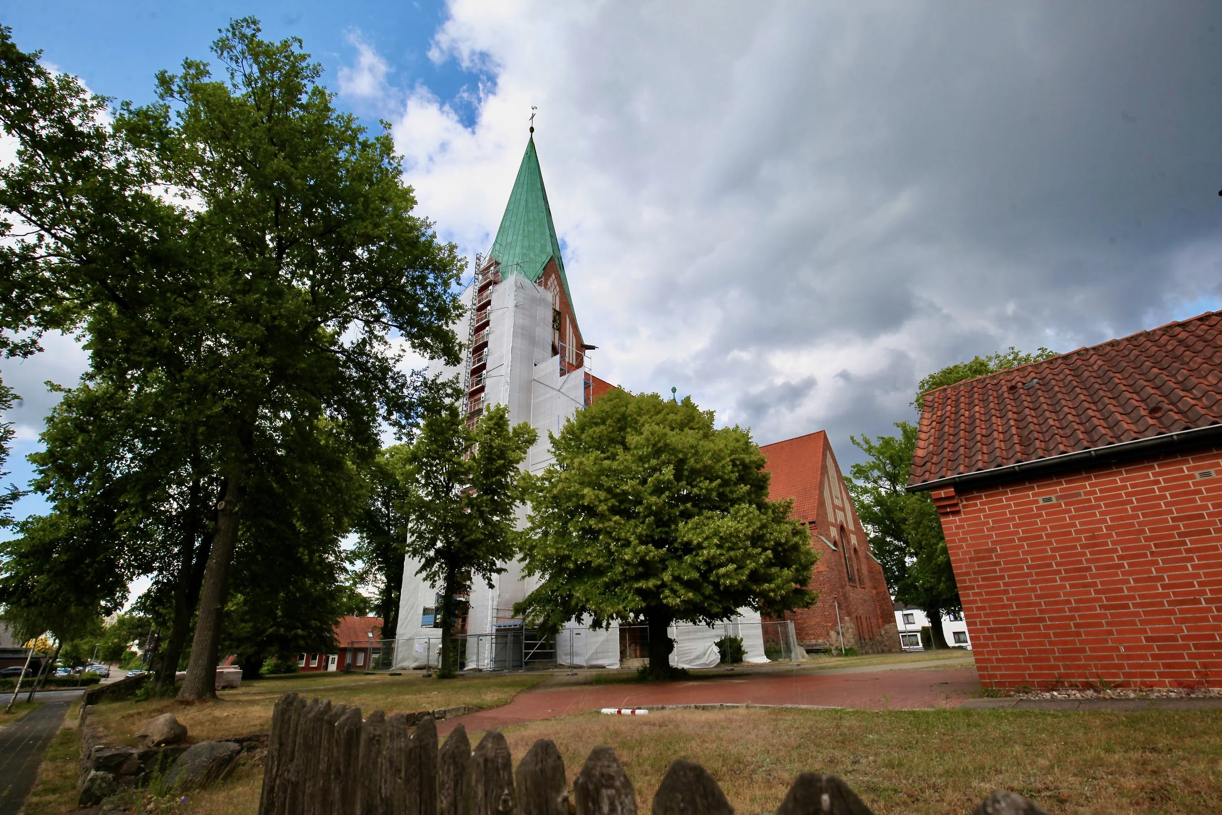 Der Turm der Lutherkirche bröckelt