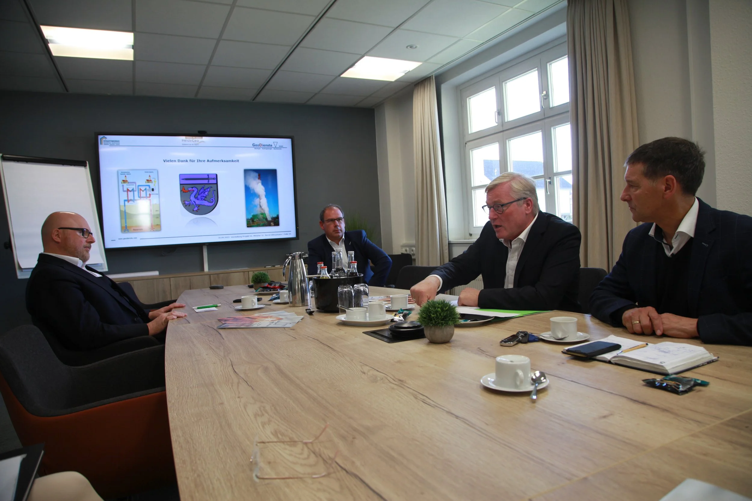 Althusmann kommt ohne Förderbescheid