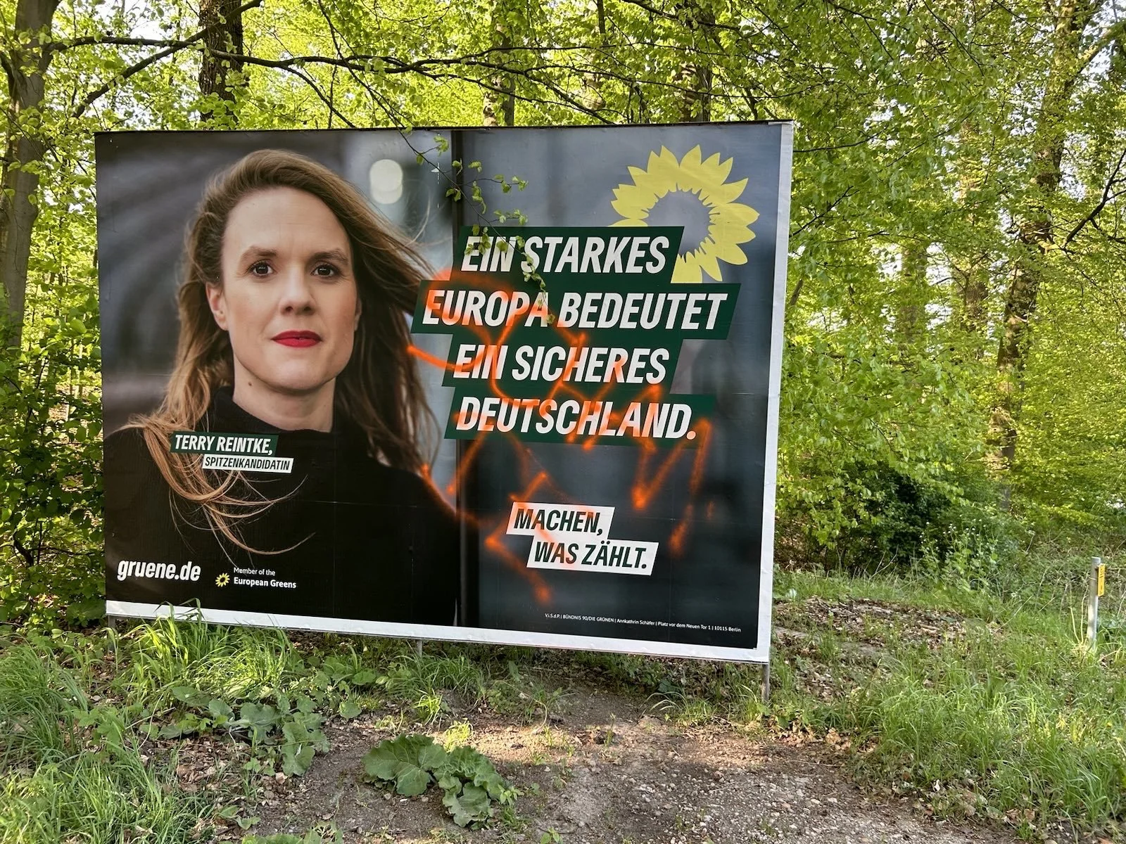 Wahlplakate werden zerstört, Wahlkämpfer bedroht